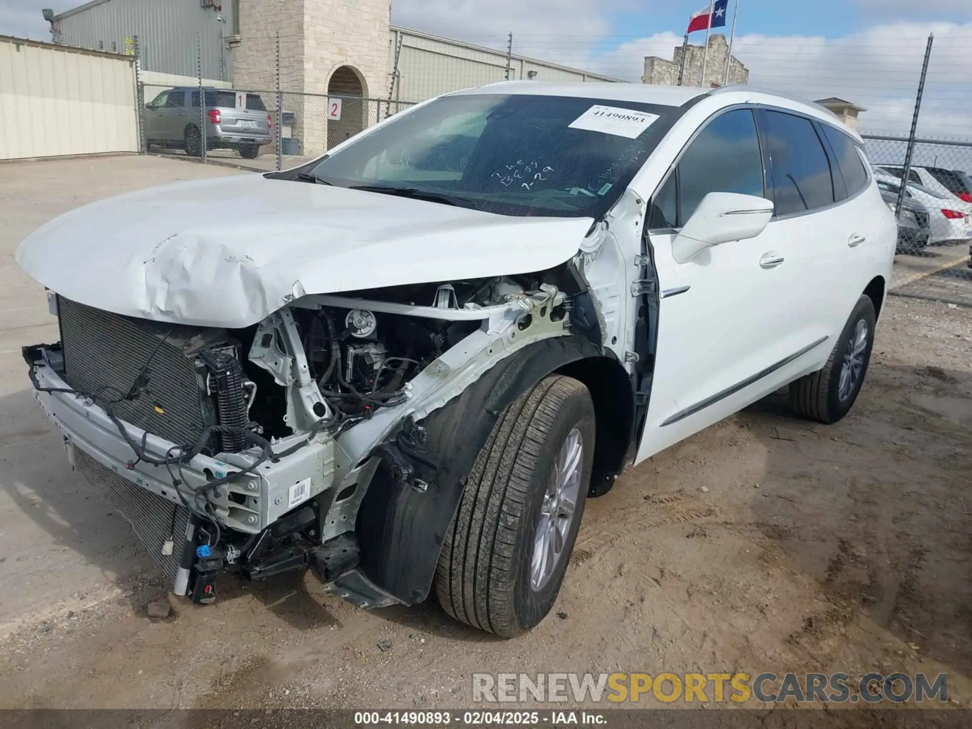 2 Photograph of a damaged car 5GAEVBKW4RJ124690 BUICK ENCLAVE 2024