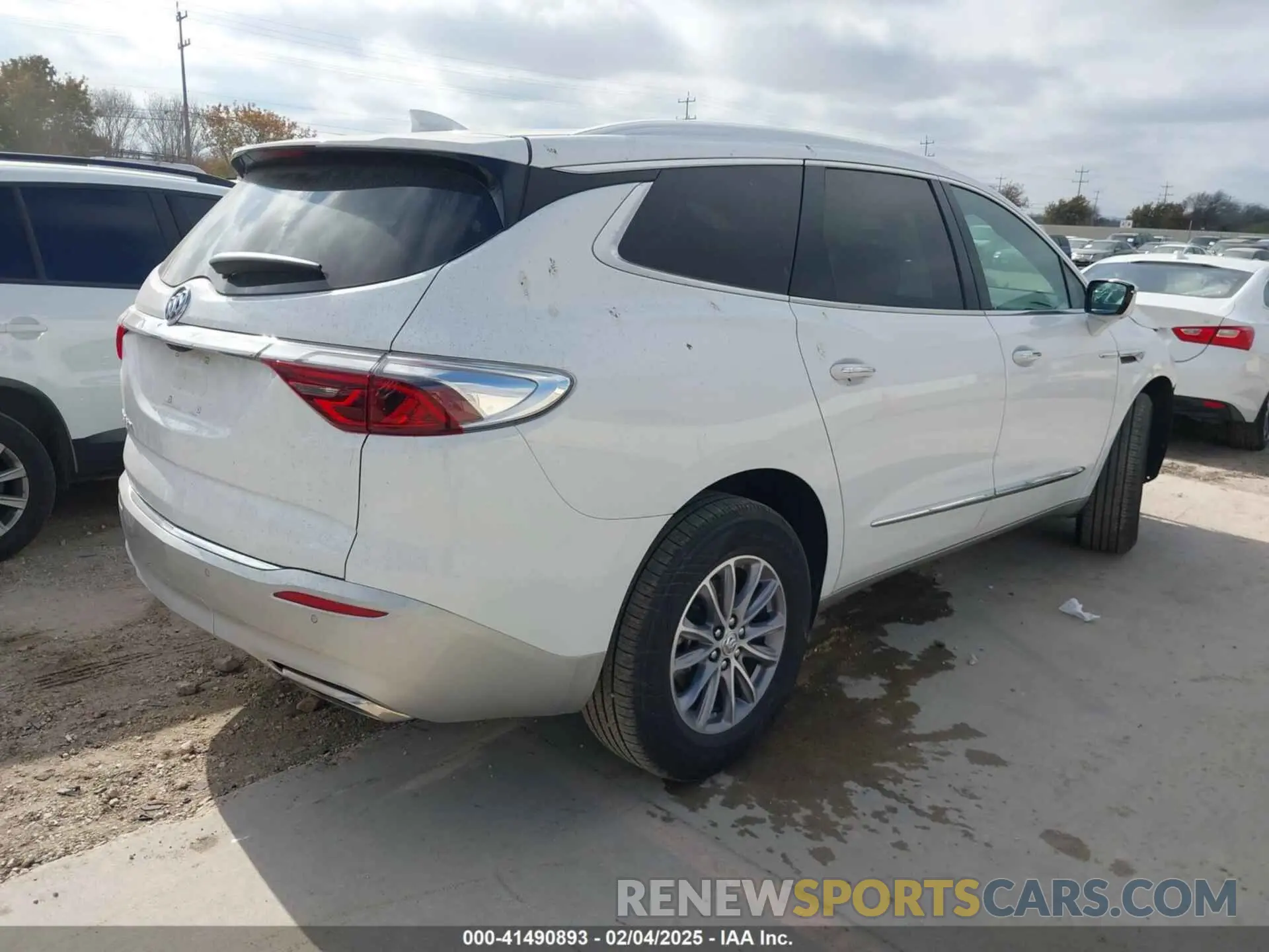 4 Photograph of a damaged car 5GAEVBKW4RJ124690 BUICK ENCLAVE 2024