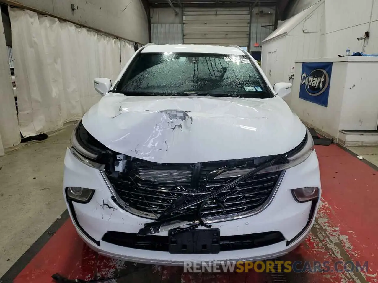 5 Photograph of a damaged car 5GAEVBKW6RJ132435 BUICK ENCLAVE 2024