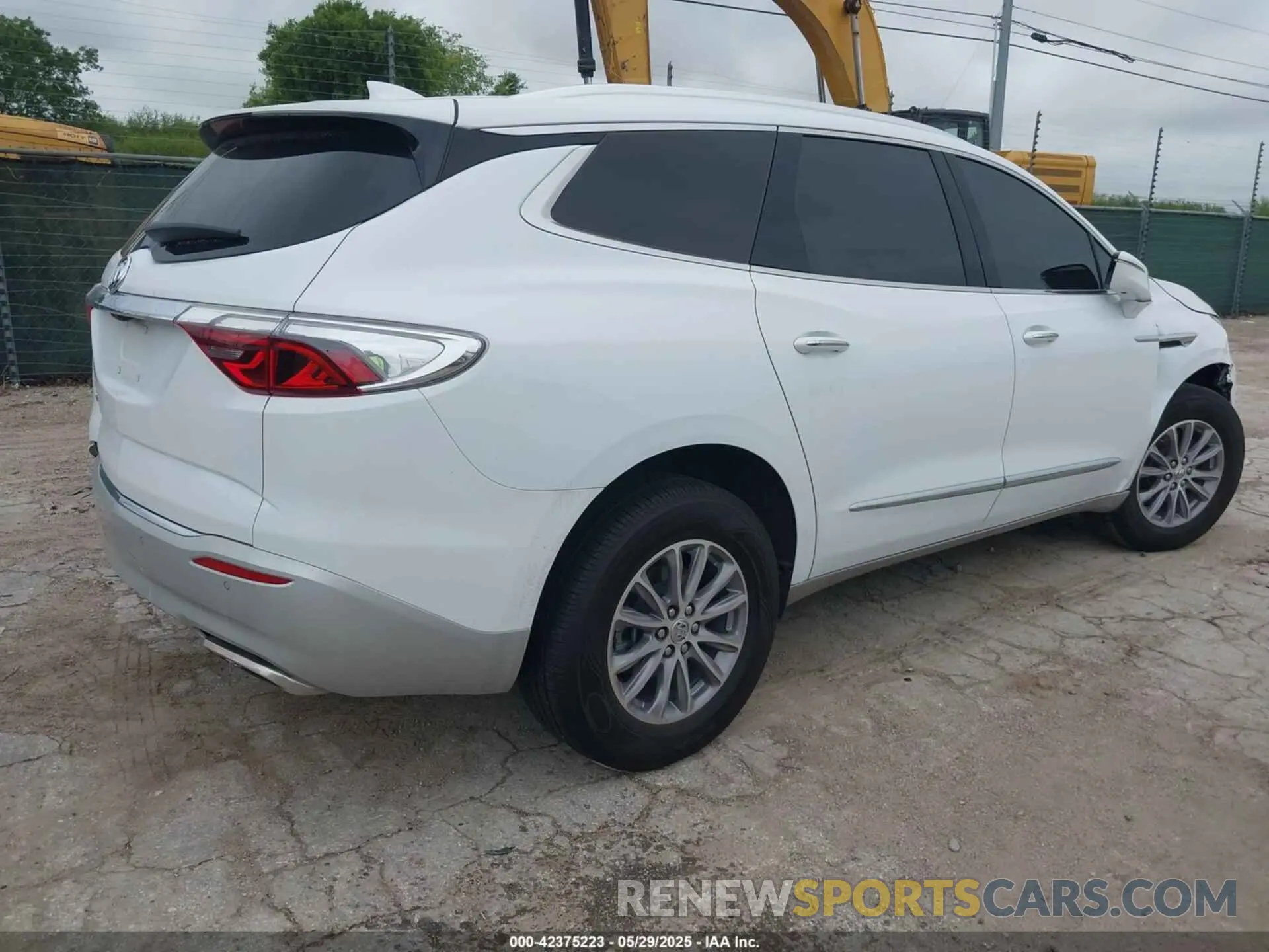 4 Photograph of a damaged car 5GAEVBKW8RJ125454 BUICK ENCLAVE 2024