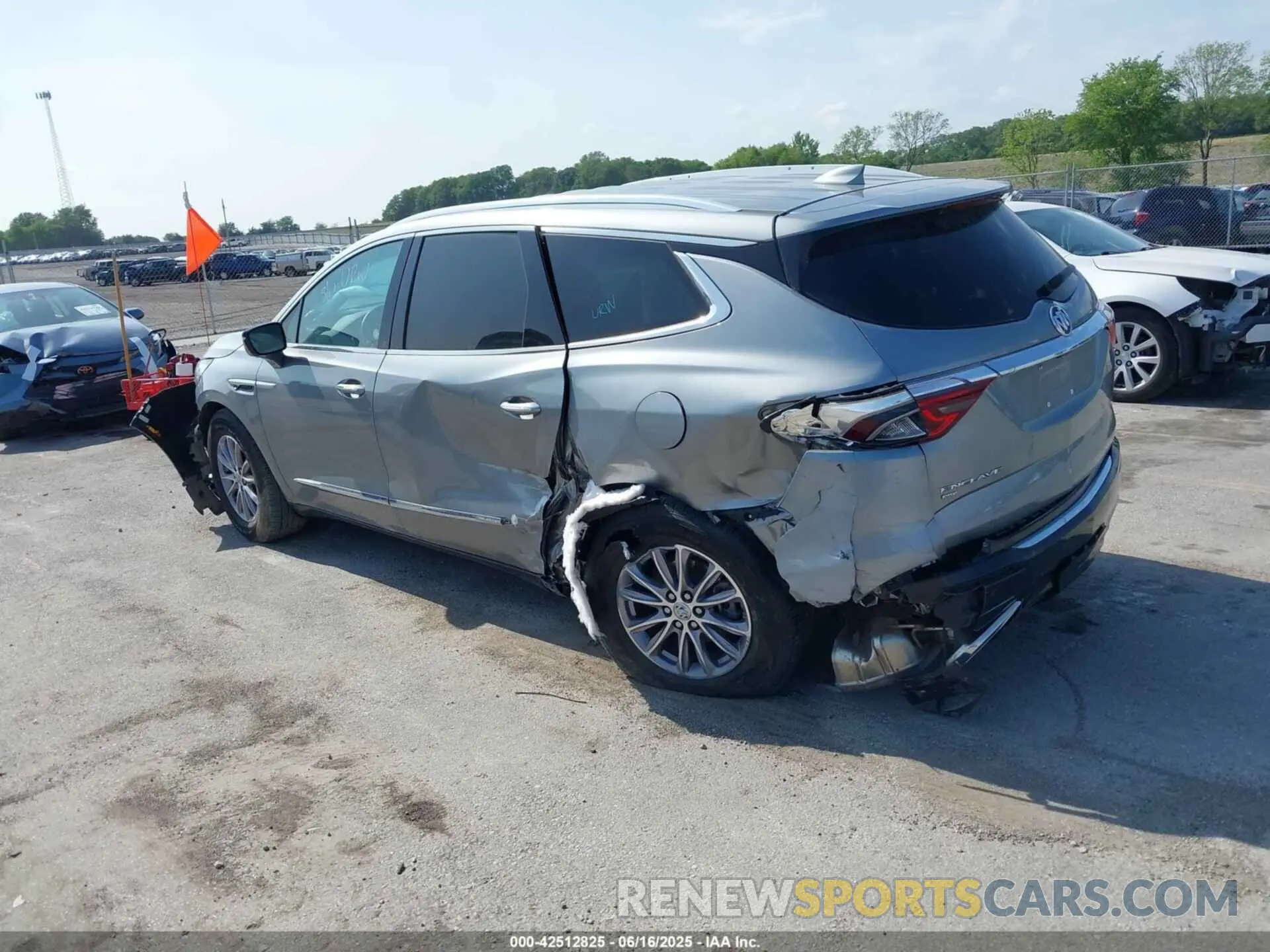 3 Photograph of a damaged car 5GAEVBKWXRJ125309 BUICK ENCLAVE 2024