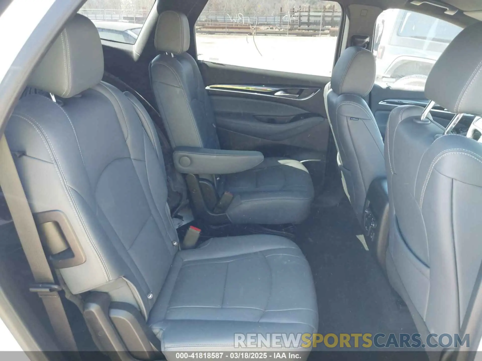 8 Photograph of a damaged car 5GAEVBKWXRJ131711 BUICK ENCLAVE 2024