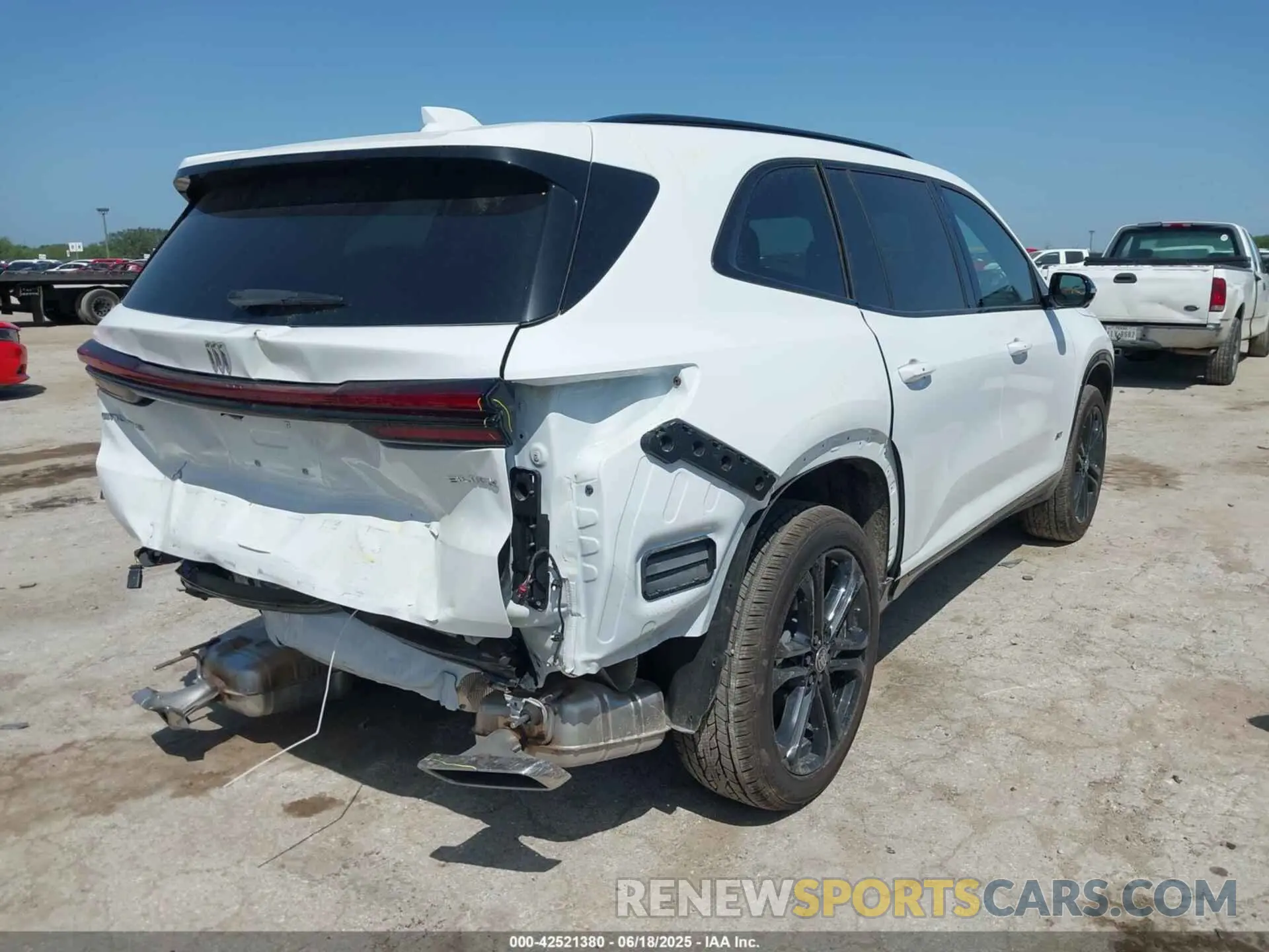 4 Photograph of a damaged car 5GAERBRS0SJ144190 BUICK ENCLAVE 2025