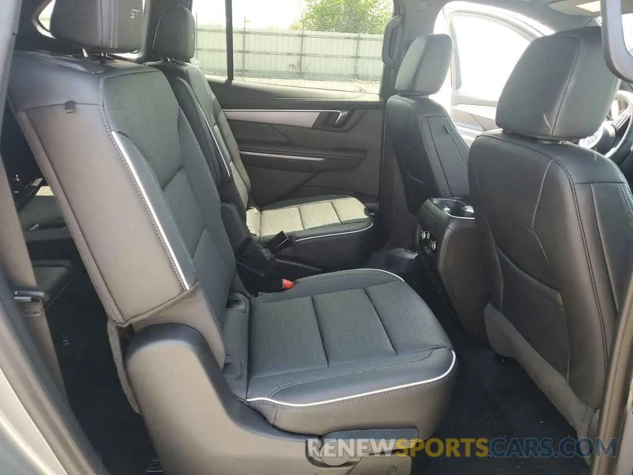 10 Photograph of a damaged car 5GAERBRS3SJ102158 BUICK ENCLAVE SP 2025