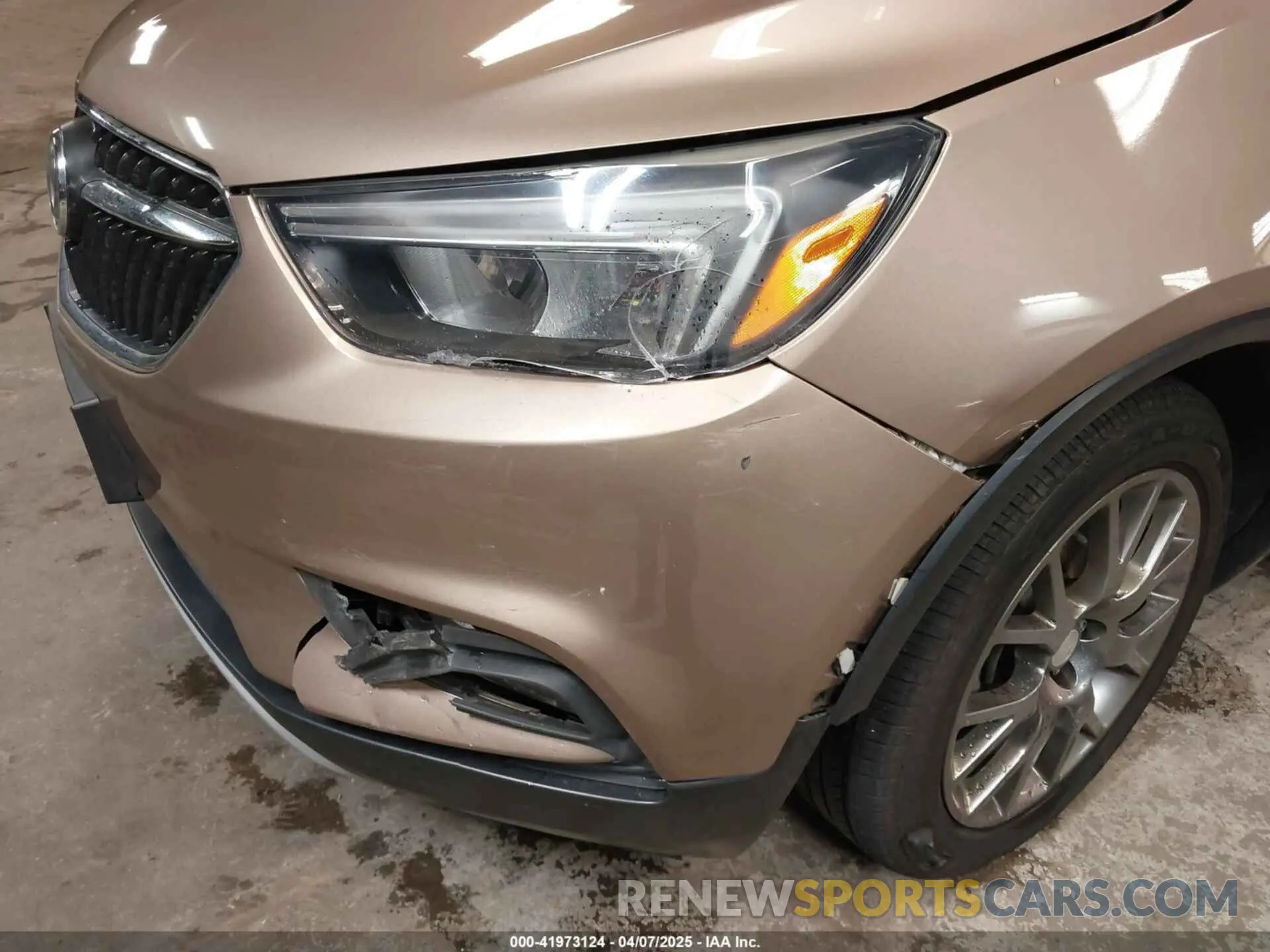 18 Photograph of a damaged car KL4CJ2SB8KB785177 BUICK ENCORE 2019