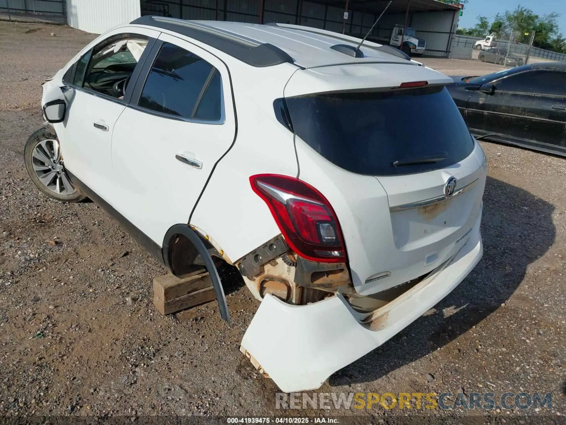 17 Photograph of a damaged car KL4CJASB0KB729731 BUICK ENCORE 2019