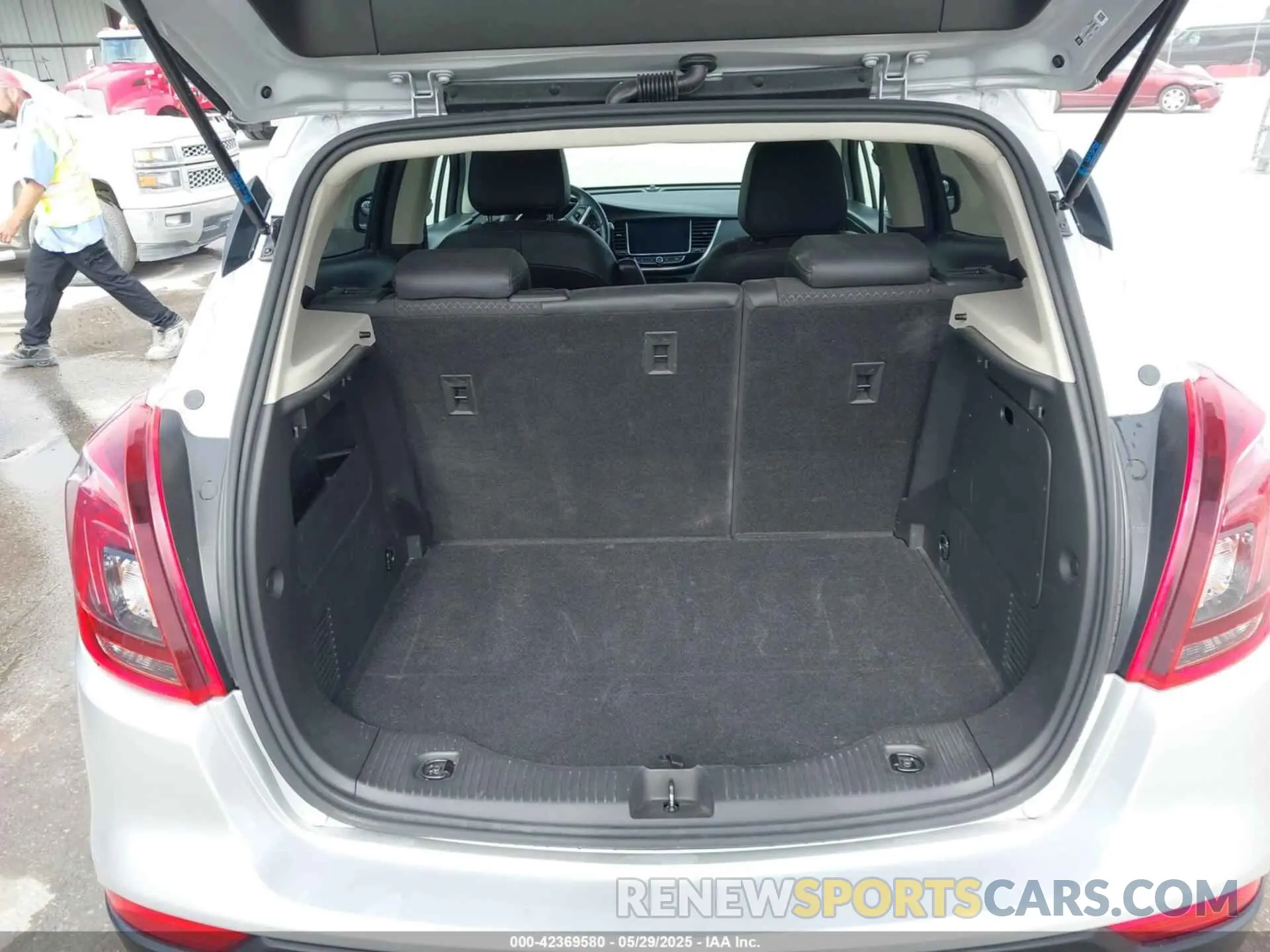 17 Photograph of a damaged car KL4CJASB0KB950651 BUICK ENCORE 2019