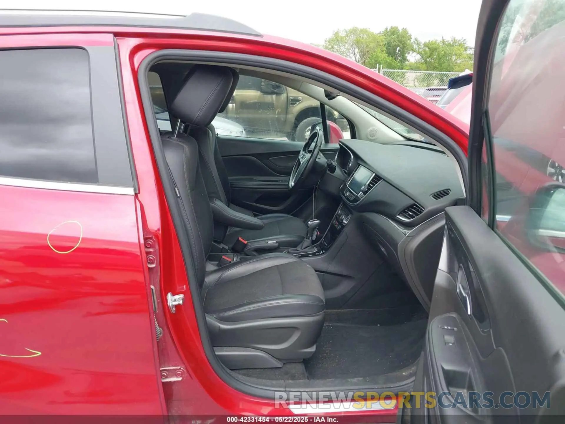 5 Photograph of a damaged car KL4CJASB1KB726000 BUICK ENCORE 2019