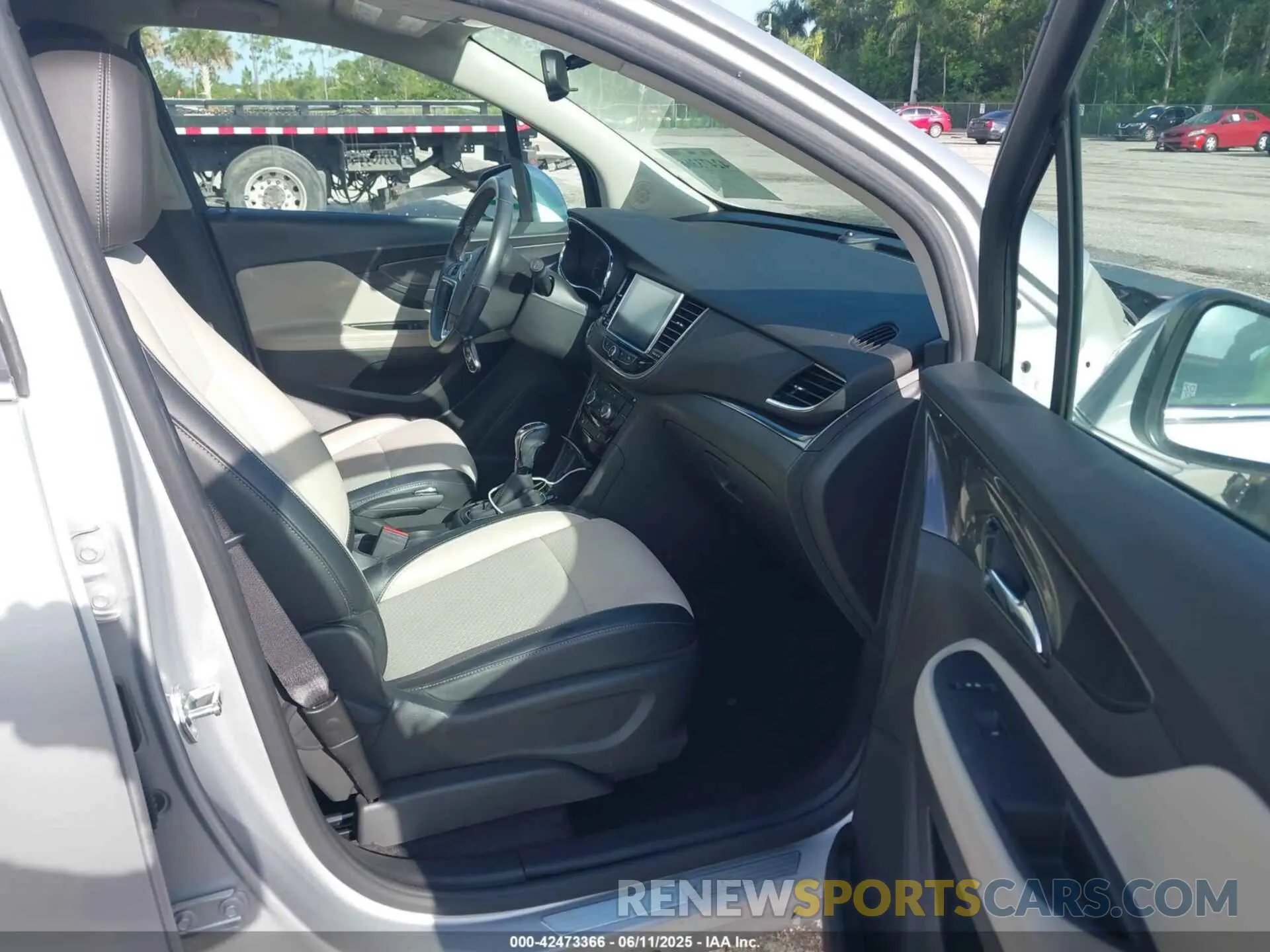 5 Photograph of a damaged car KL4CJASB2KB712610 BUICK ENCORE 2019