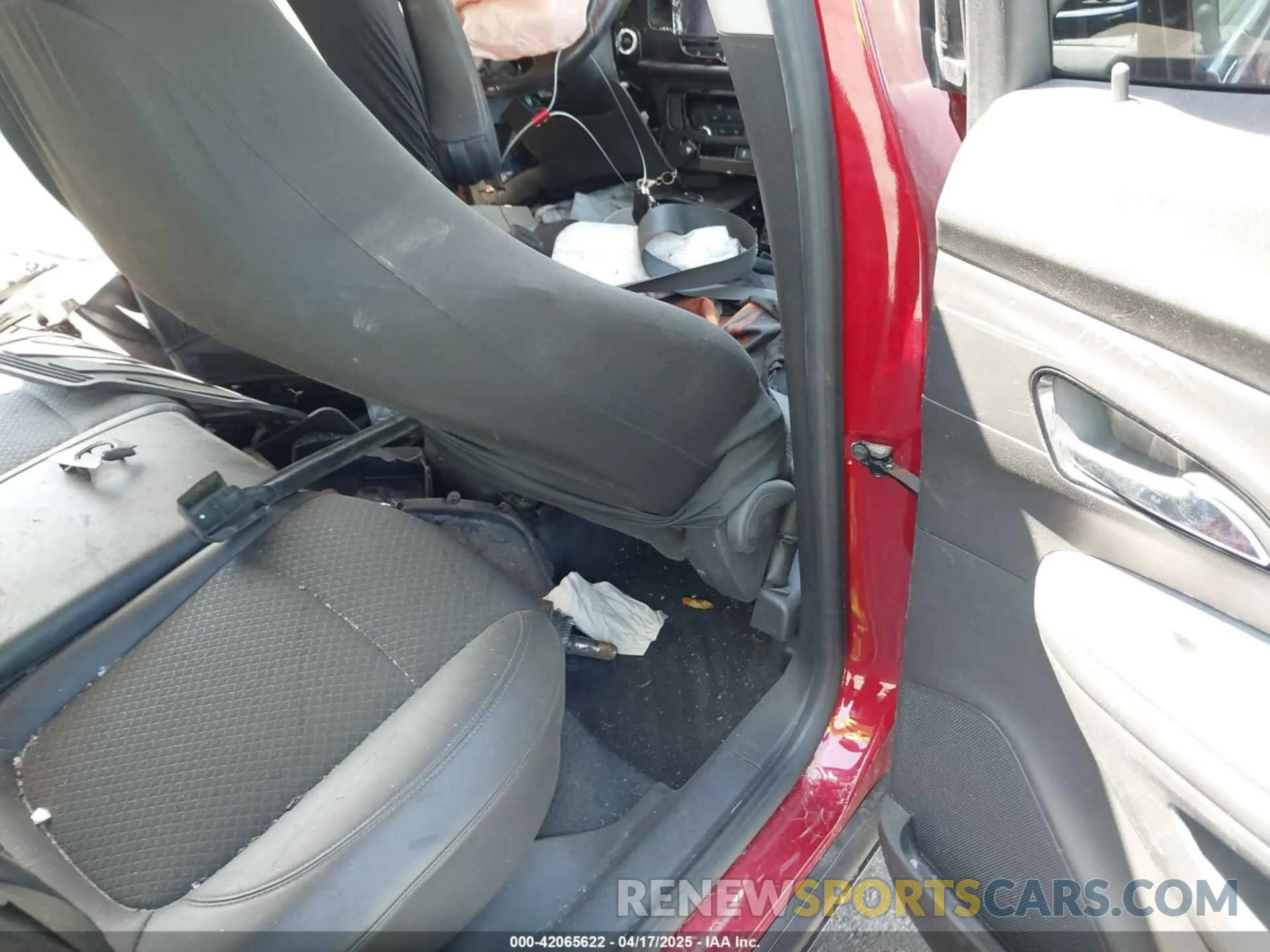8 Photograph of a damaged car KL4CJASB2KB902987 BUICK ENCORE 2019