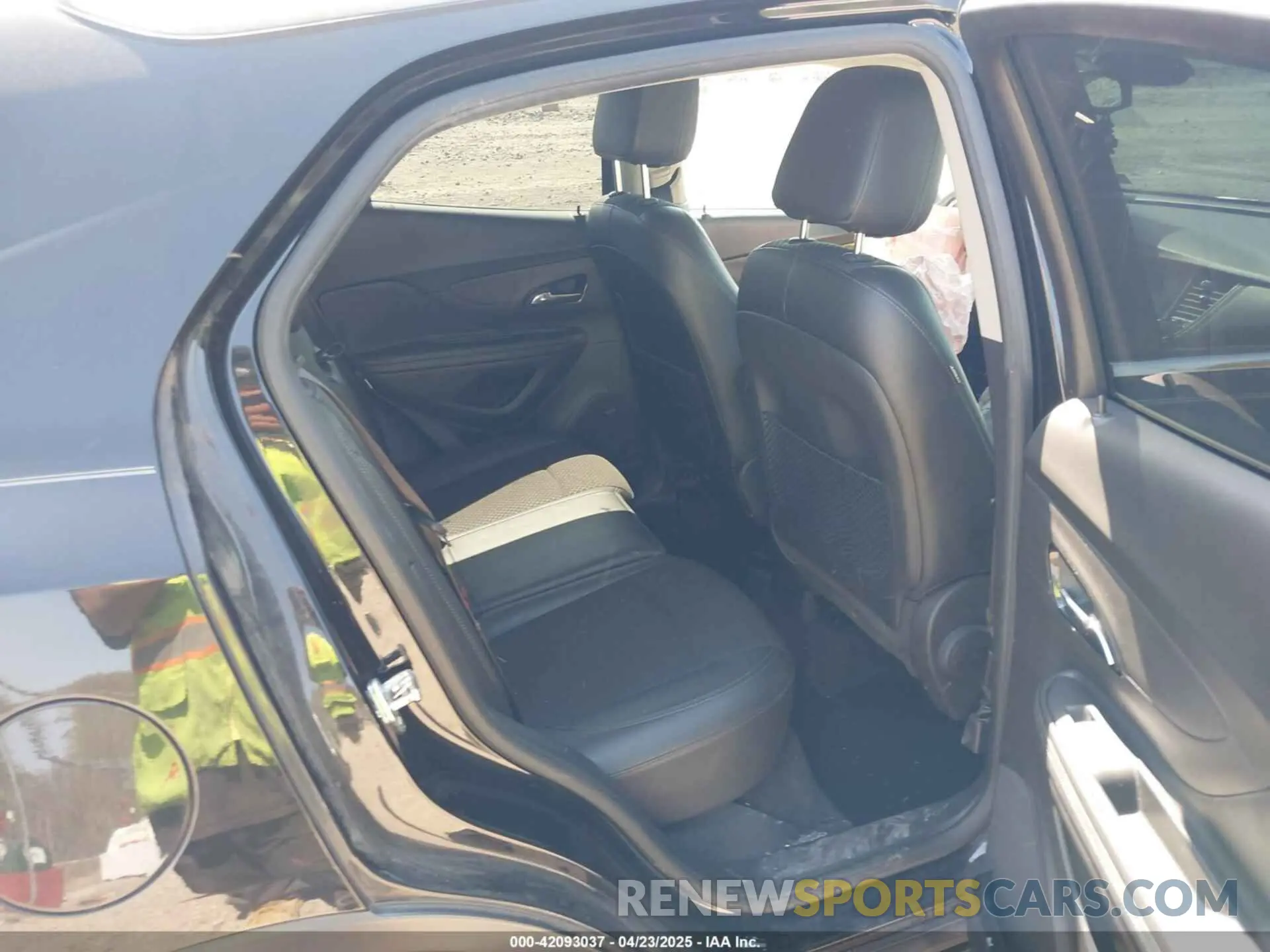 8 Photograph of a damaged car KL4CJASB3KB723356 BUICK ENCORE 2019