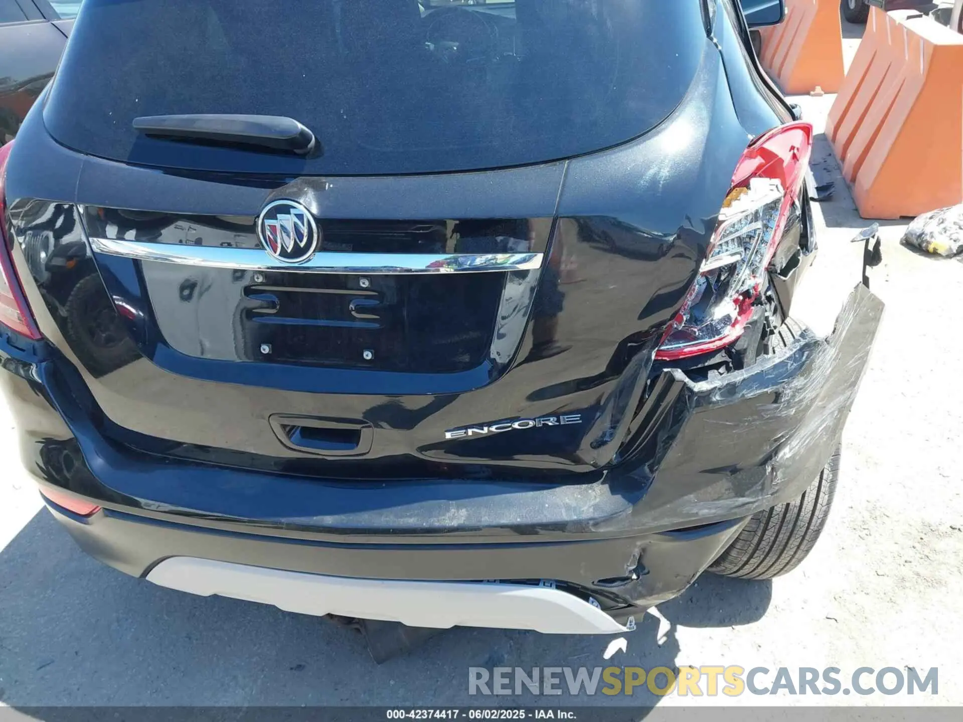 17 Photograph of a damaged car KL4CJASB4KB927163 BUICK ENCORE 2019