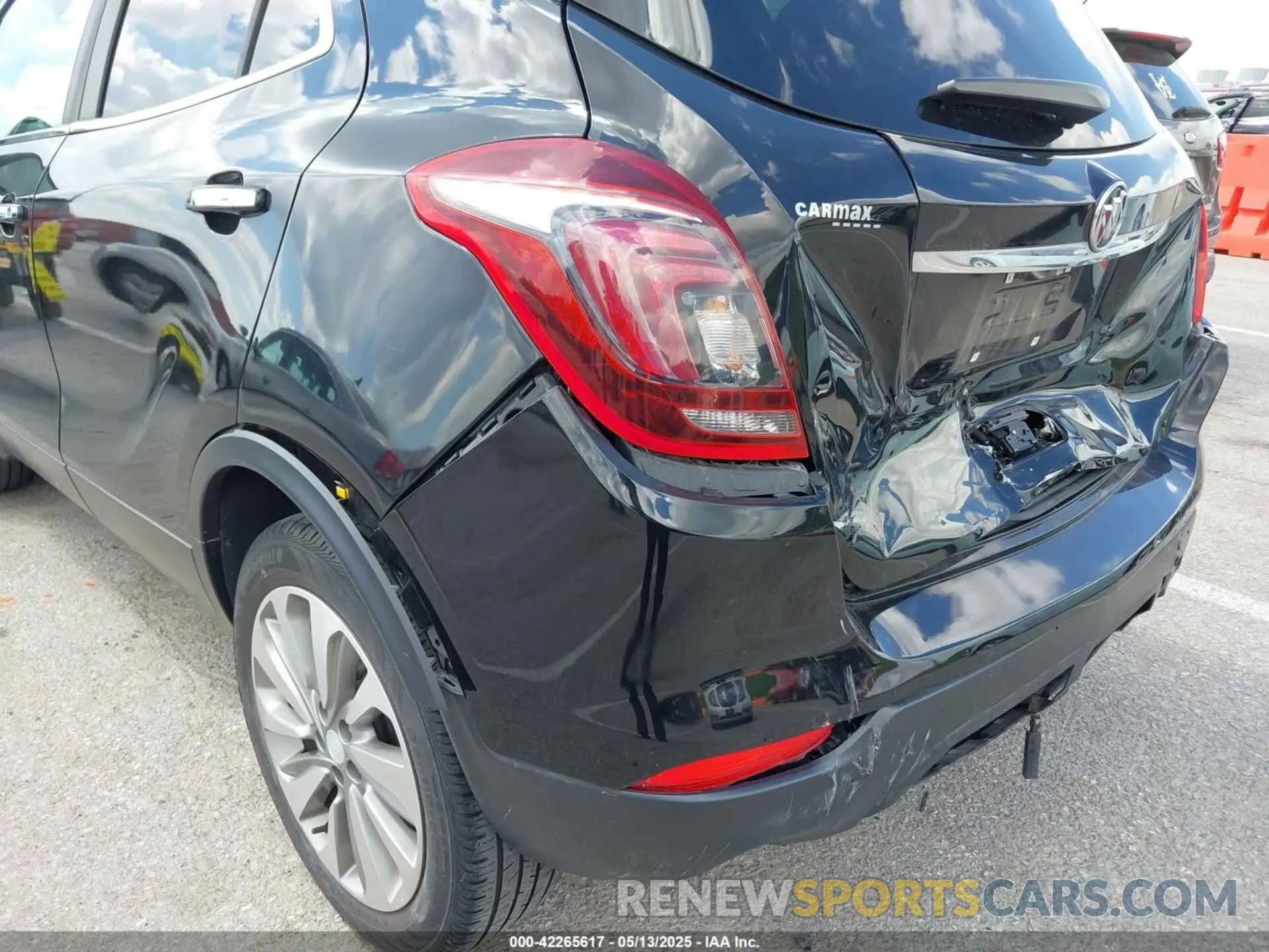 18 Photograph of a damaged car KL4CJASB5KB842347 BUICK ENCORE 2019