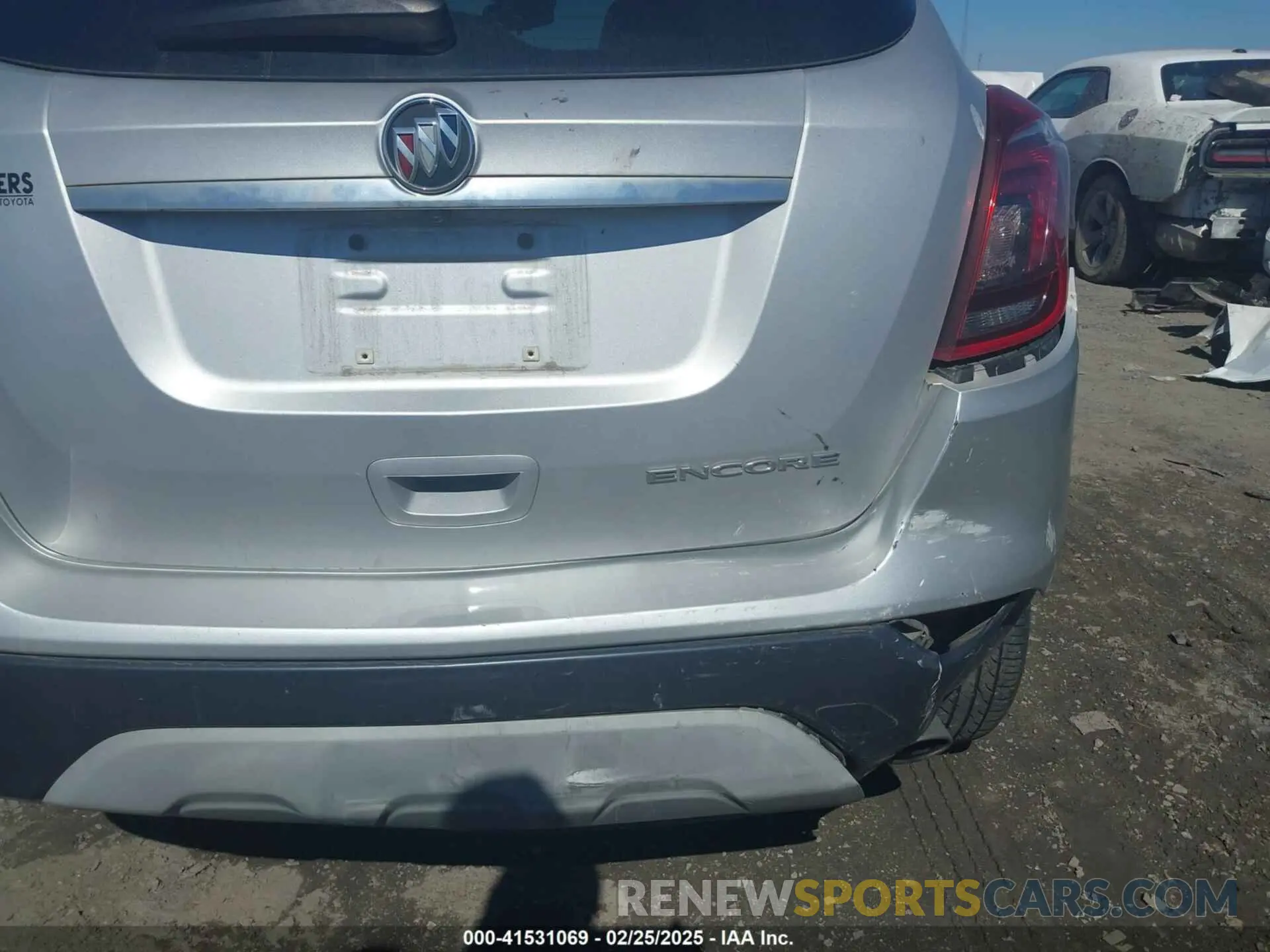 17 Photograph of a damaged car KL4CJASB5KB927673 BUICK ENCORE 2019