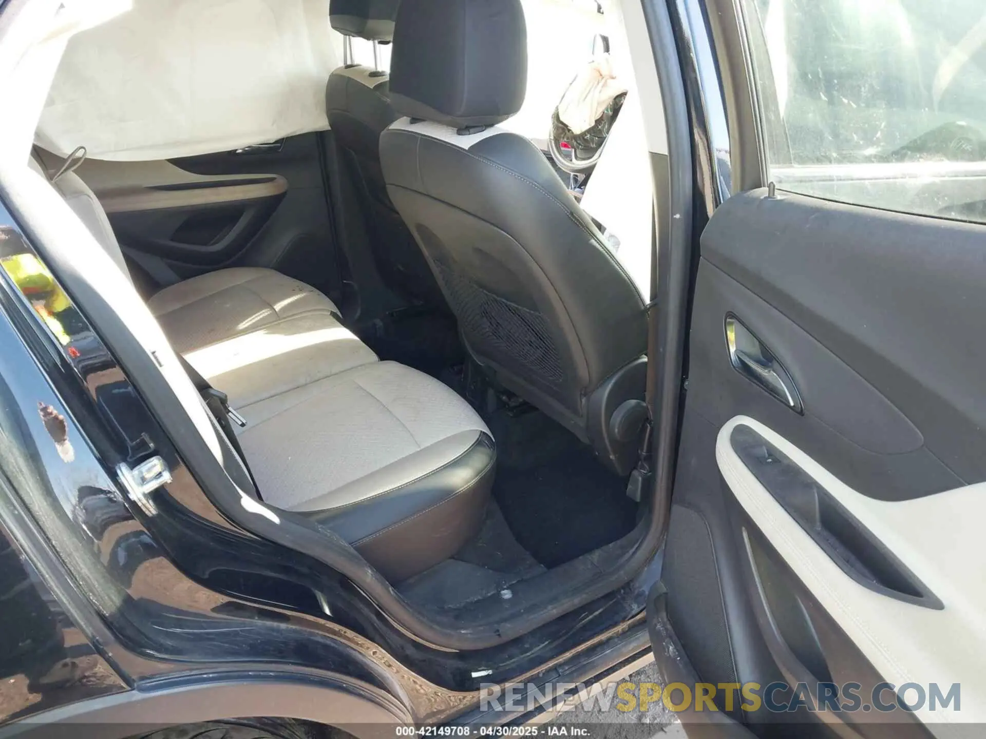 8 Photograph of a damaged car KL4CJASB7KB706527 BUICK ENCORE 2019