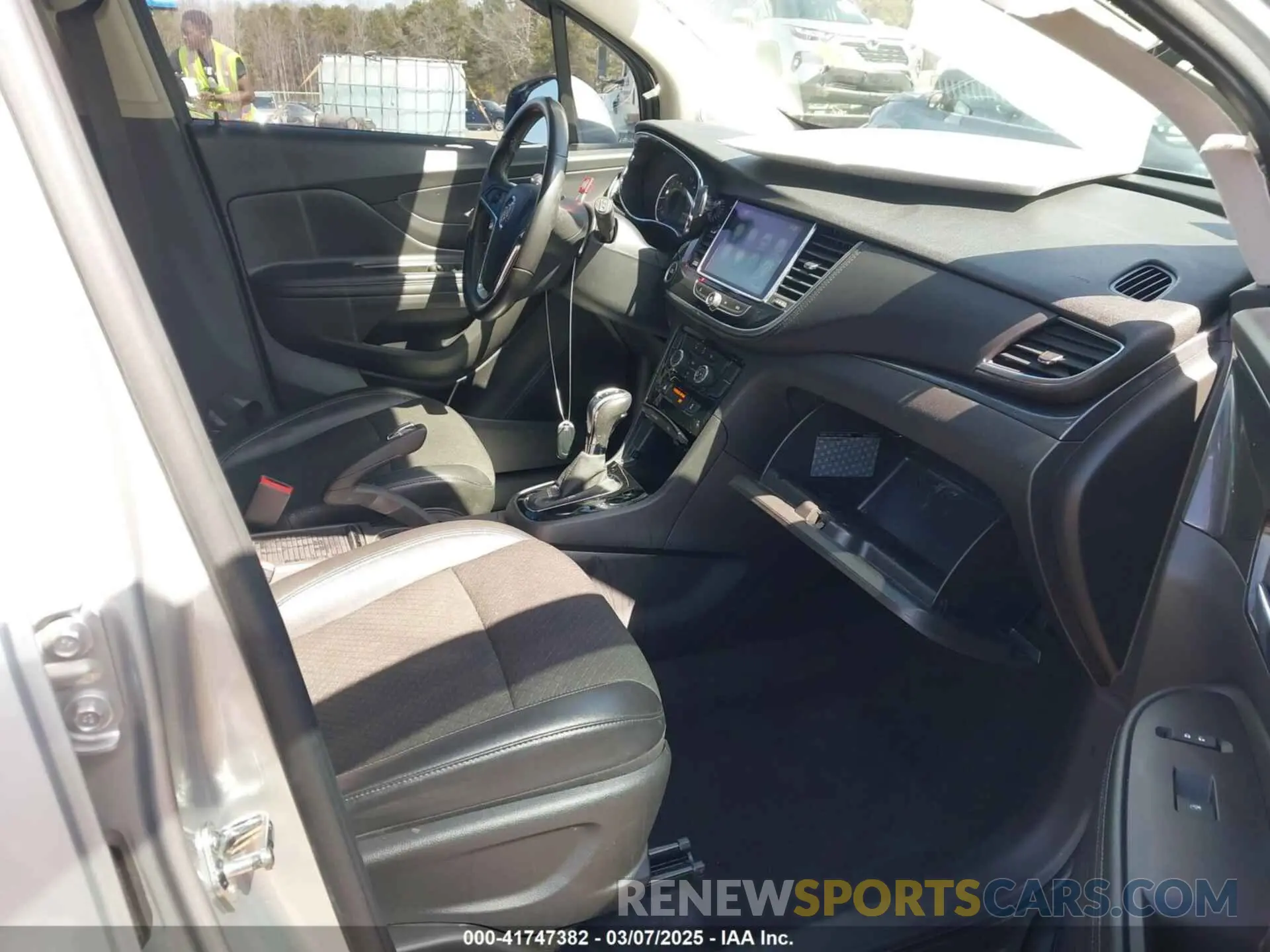 5 Photograph of a damaged car KL4CJASB7KB718077 BUICK ENCORE 2019