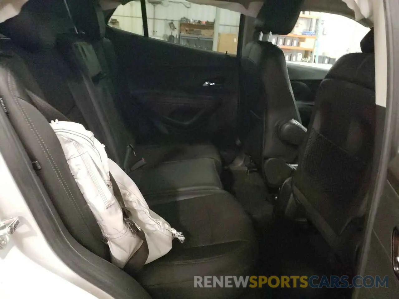 11 Photograph of a damaged car KL4CJASB9KB935811 BUICK ENCORE 2019