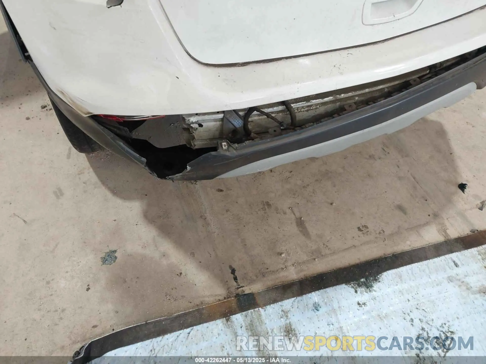 6 Photograph of a damaged car KL4CJCSM1KB835845 BUICK ENCORE 2019