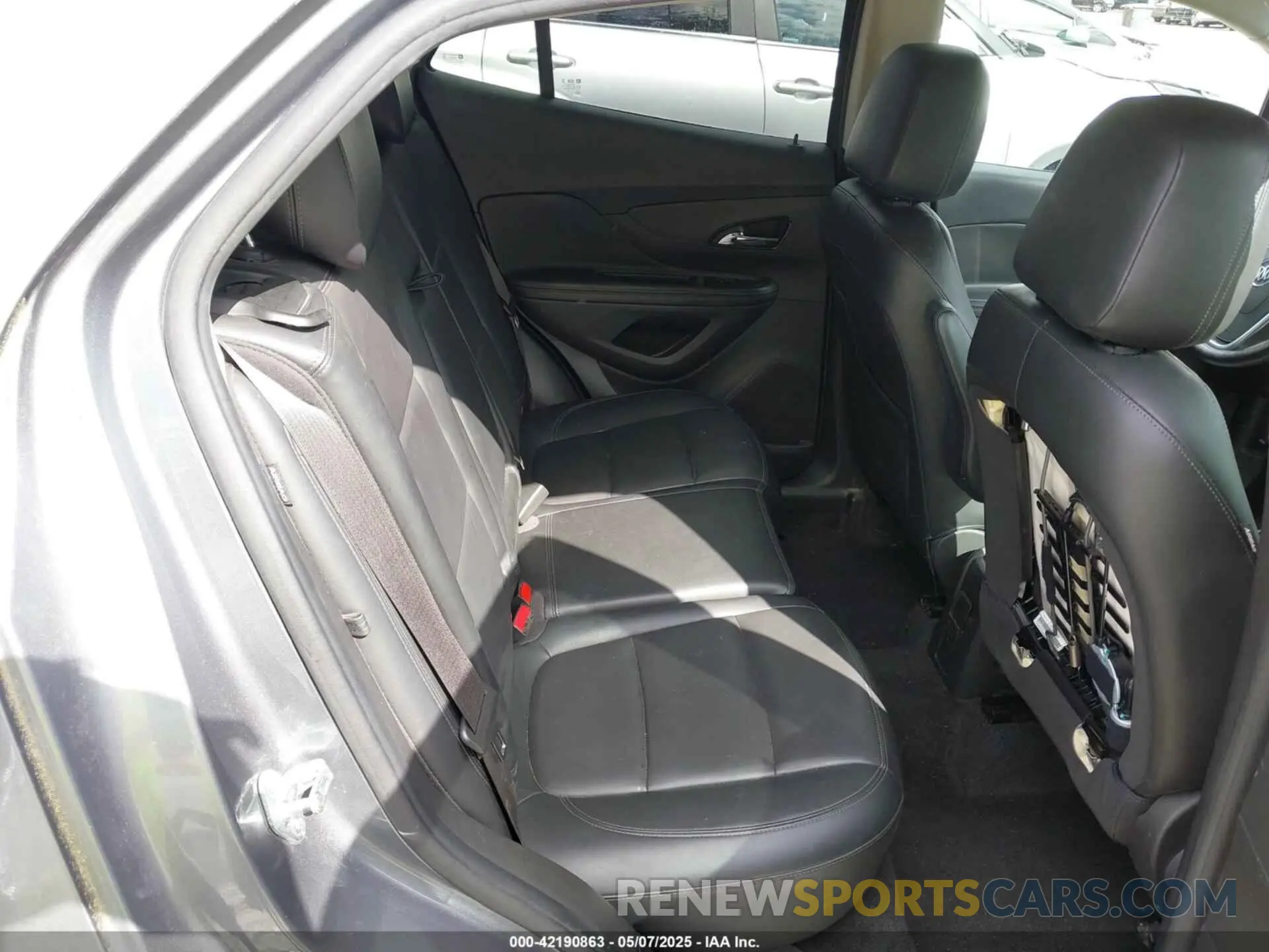 8 Photograph of a damaged car KL4CJCSM7KB781435 BUICK ENCORE 2019