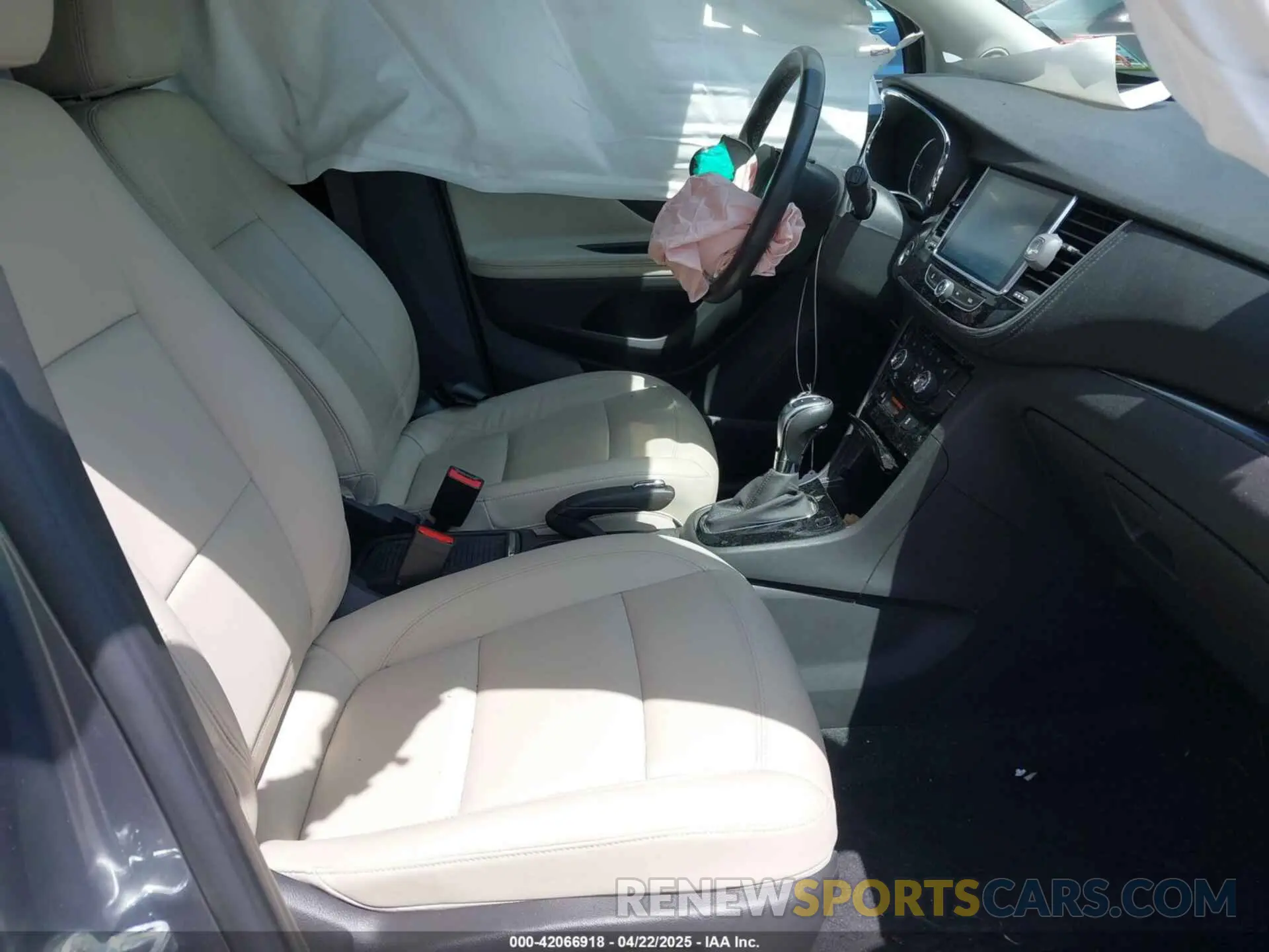 5 Photograph of a damaged car KL4CJCSMXKB940285 BUICK ENCORE 2019