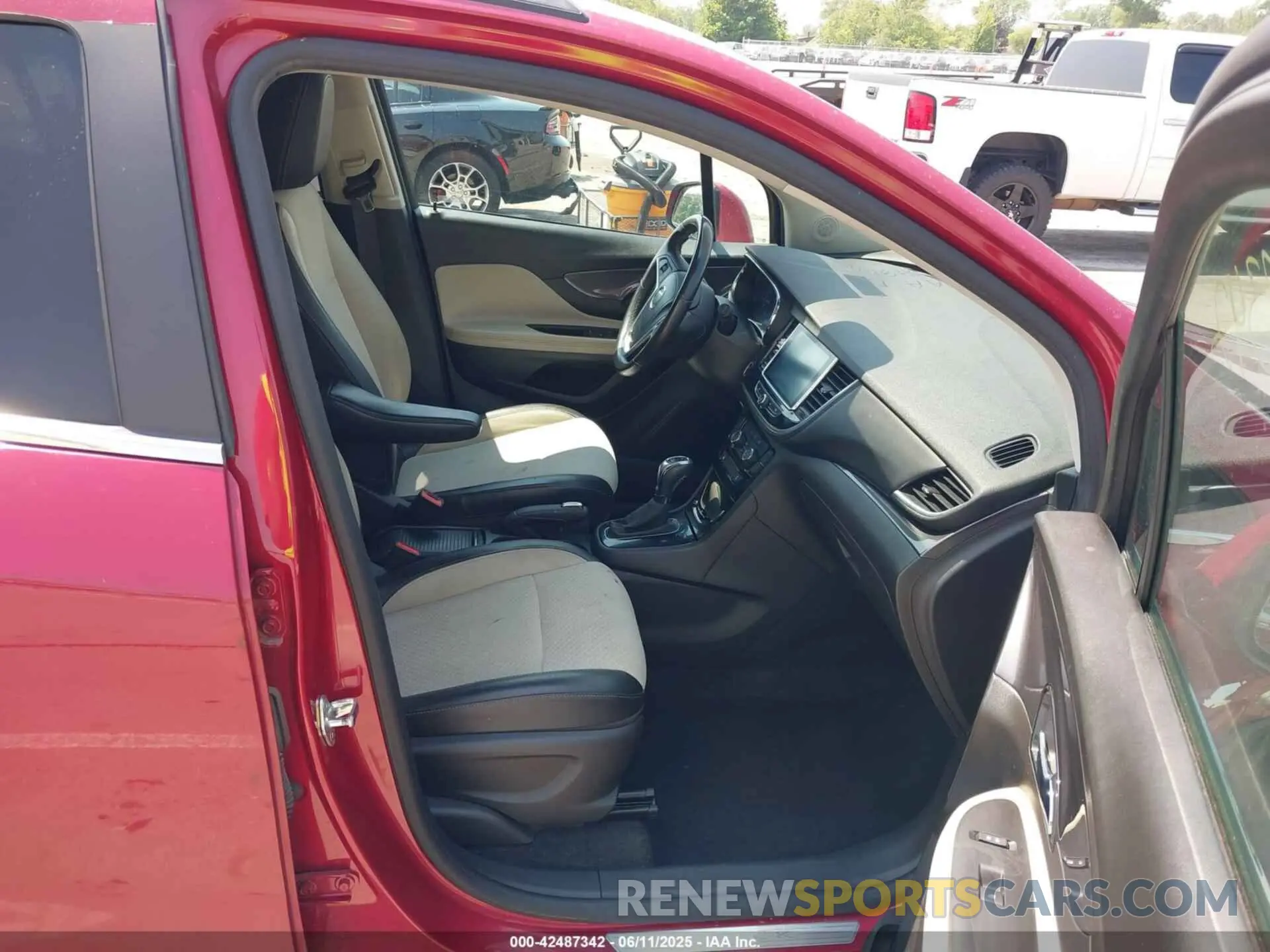 5 Photograph of a damaged car KL4CJESB2KB885728 BUICK ENCORE 2019