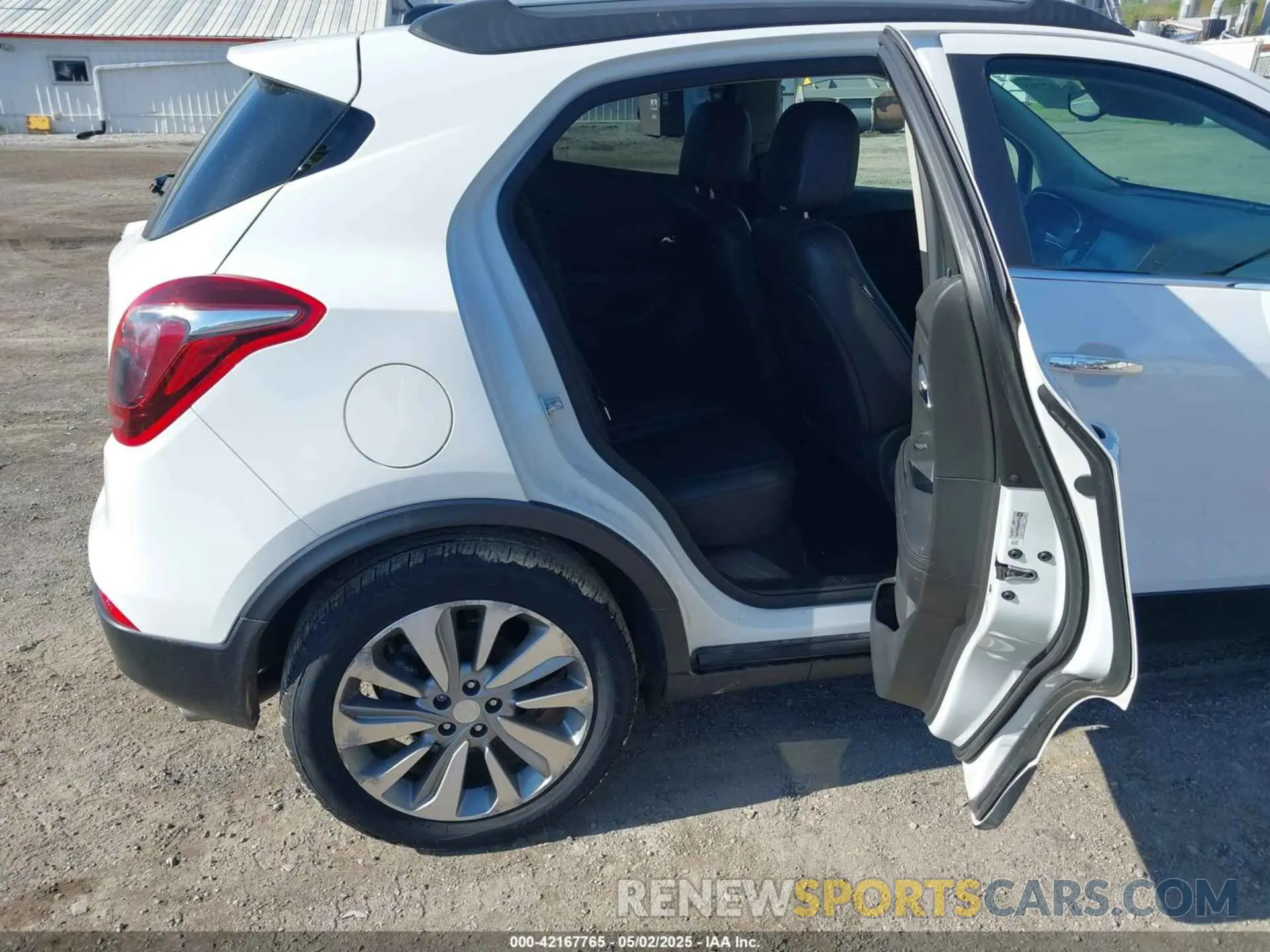 8 Photograph of a damaged car KL4CJESB5KB718229 BUICK ENCORE 2019