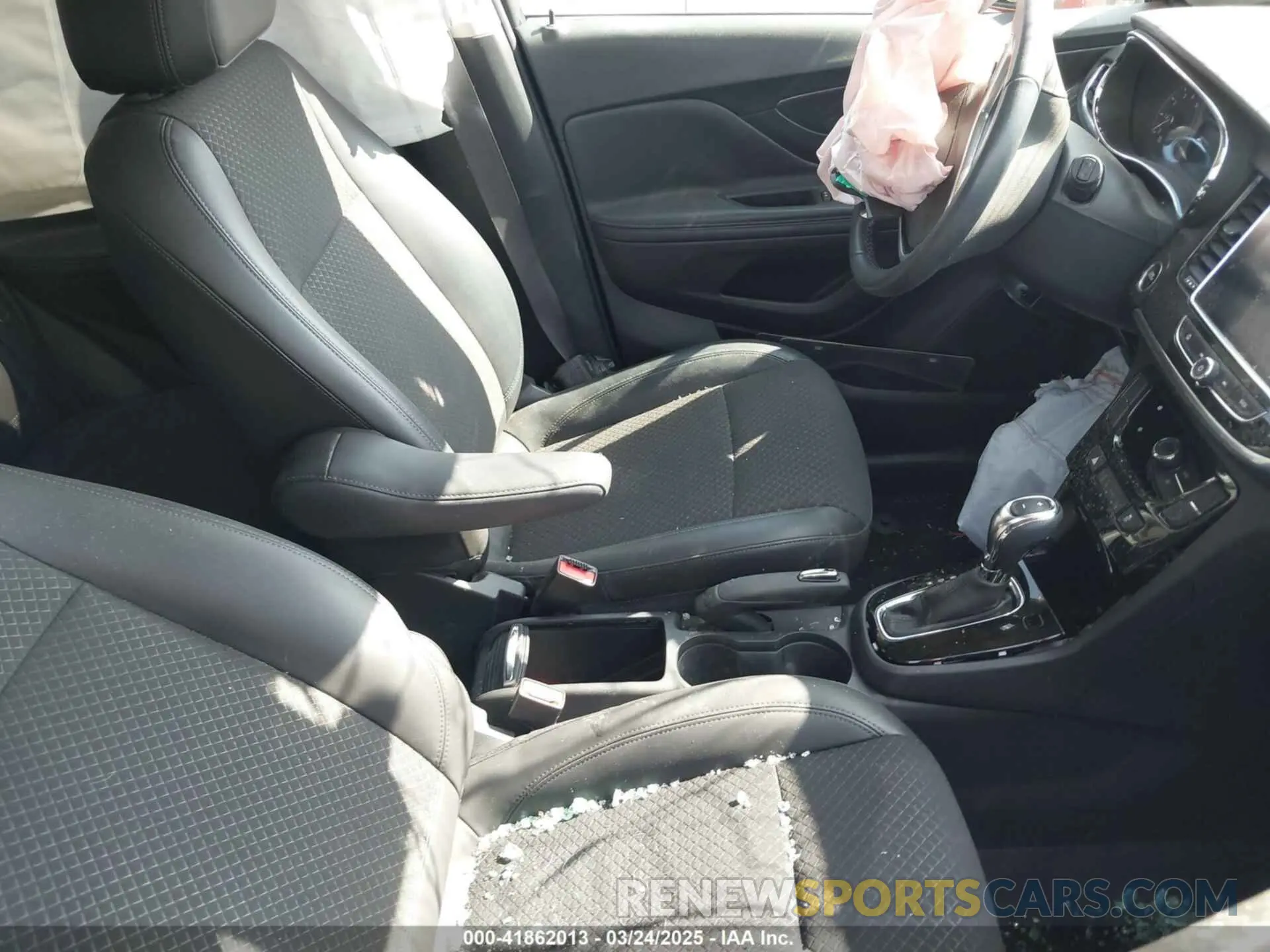 5 Photograph of a damaged car KL4CJASB2LB067068 BUICK ENCORE 2020
