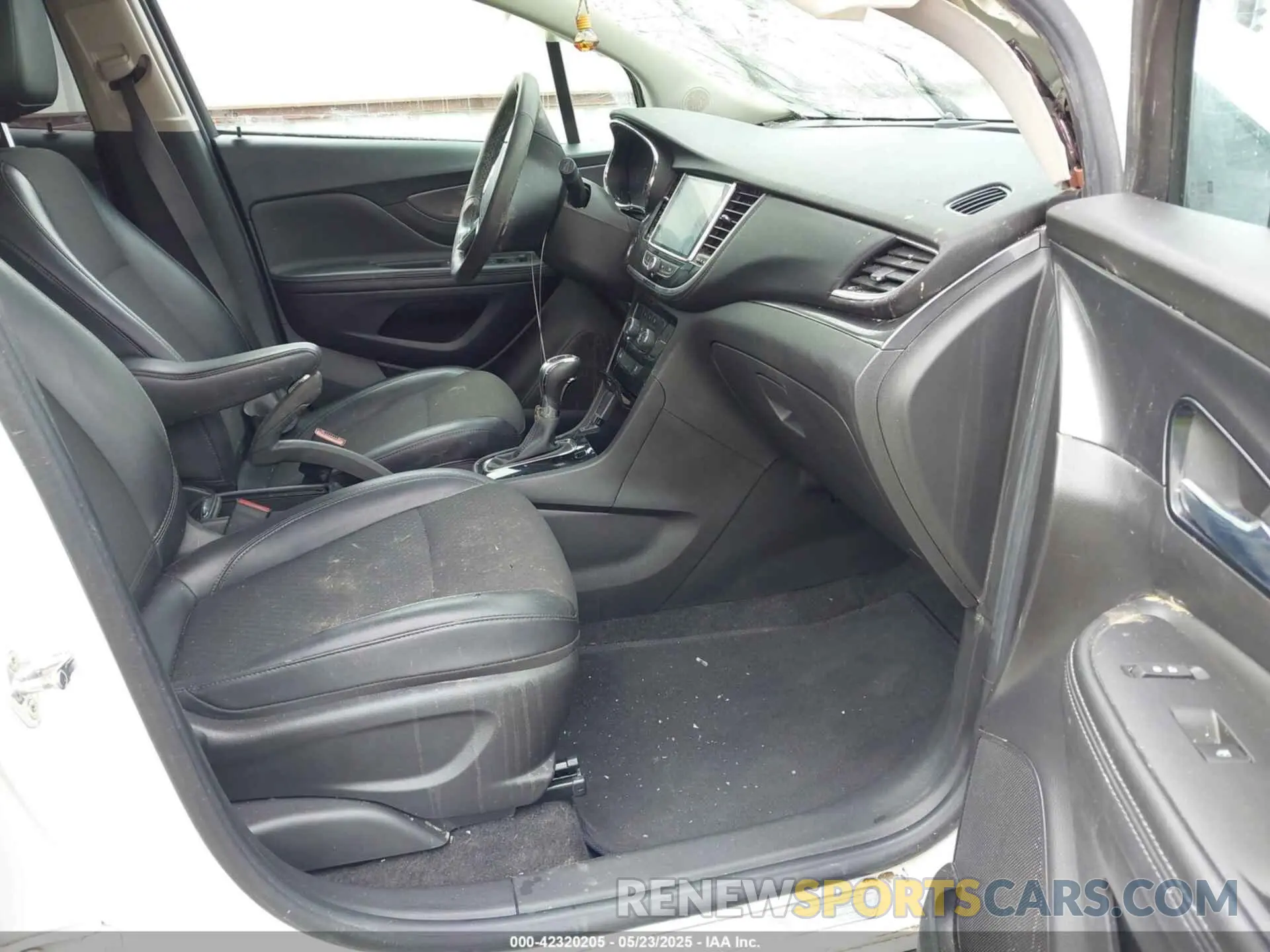 5 Photograph of a damaged car KL4CJASB3LB049744 BUICK ENCORE 2020