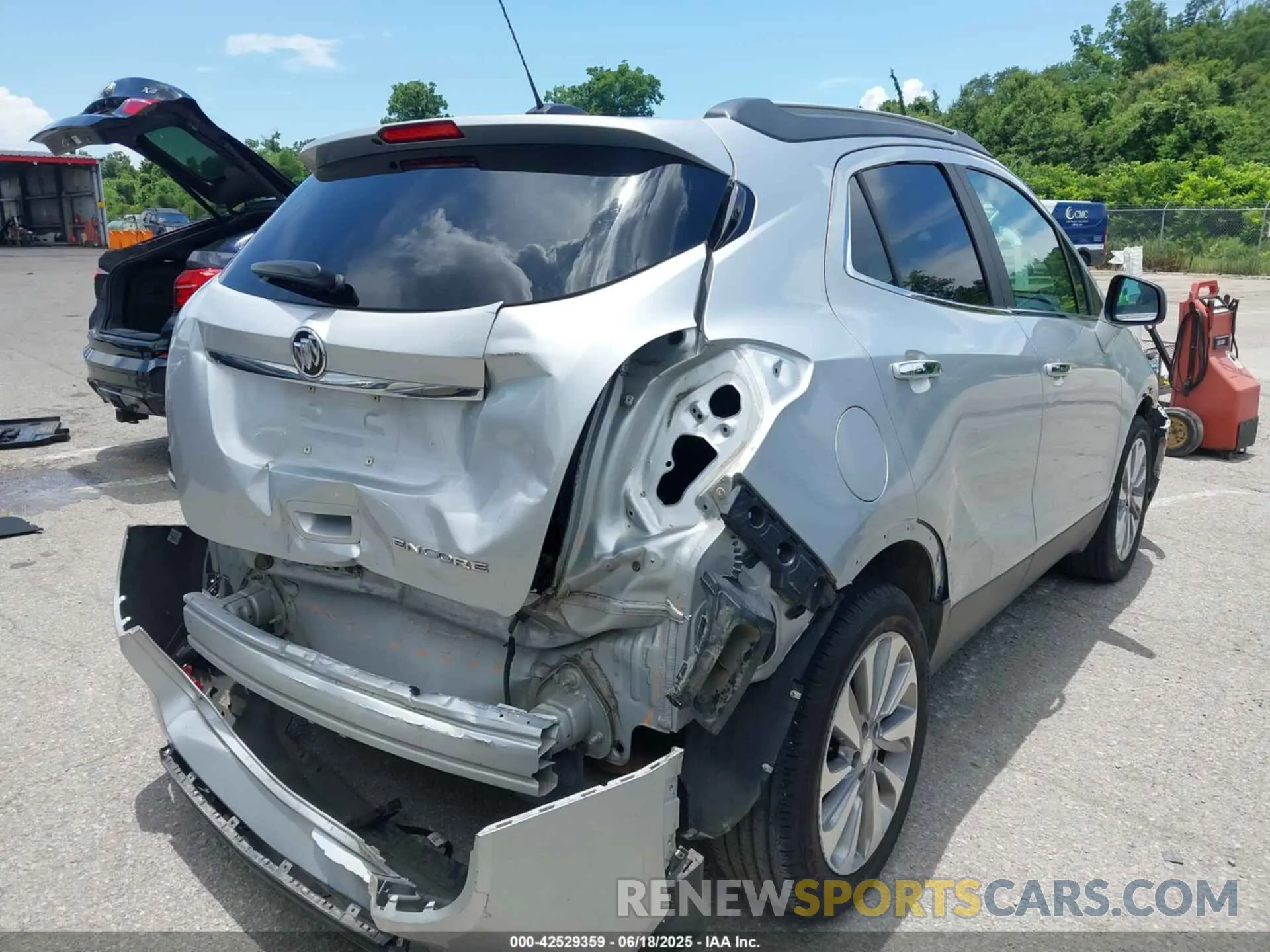 4 Photograph of a damaged car KL4CJASB4LB013013 BUICK ENCORE 2020