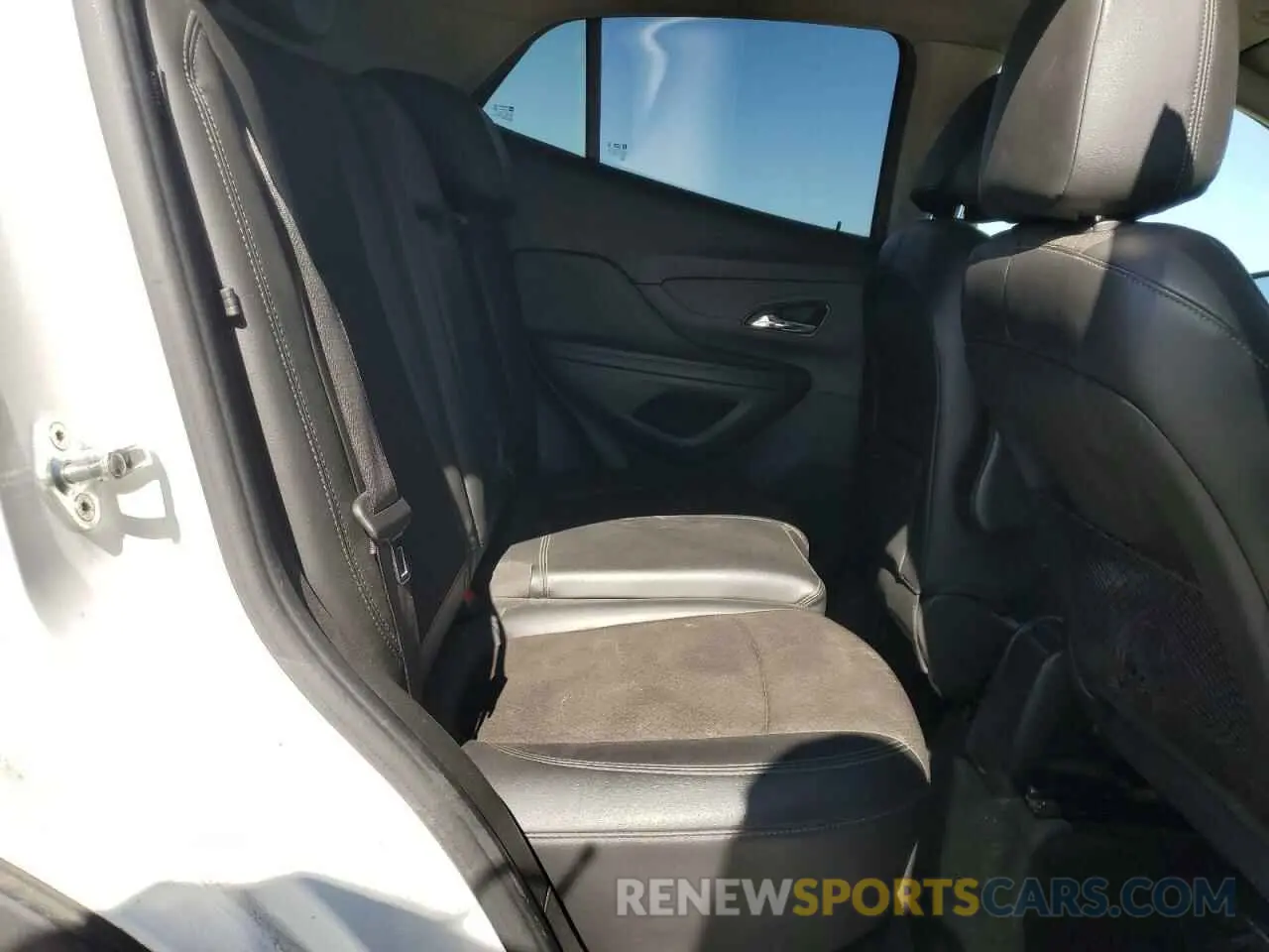 11 Photograph of a damaged car KL4CJASB6LB026474 BUICK ENCORE 2020