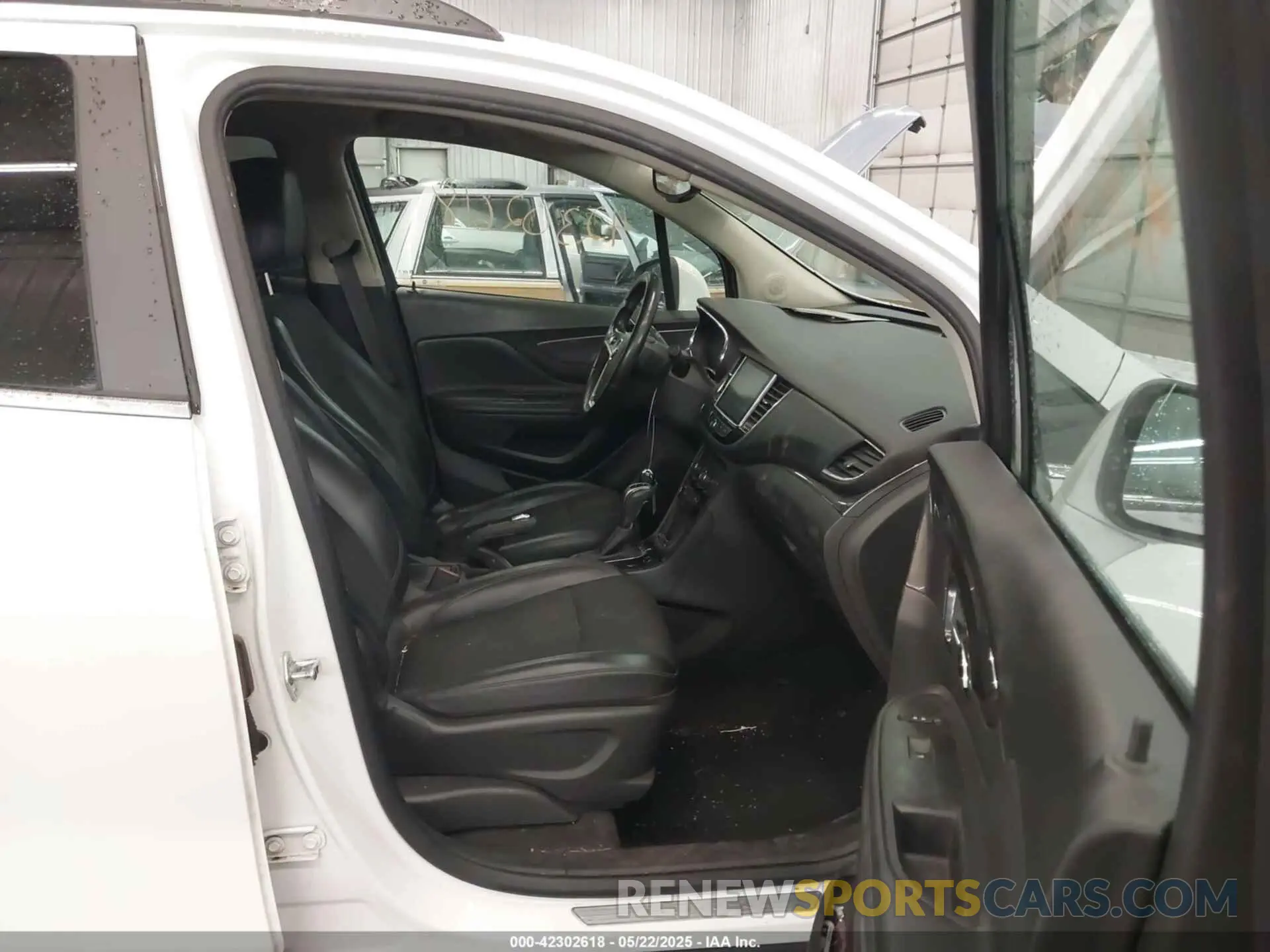 5 Photograph of a damaged car KL4CJASBXLB050566 BUICK ENCORE 2020