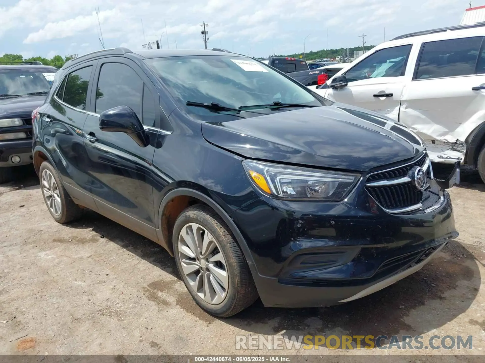 1 Photograph of a damaged car KL4CJASBXLB078061 BUICK ENCORE 2020