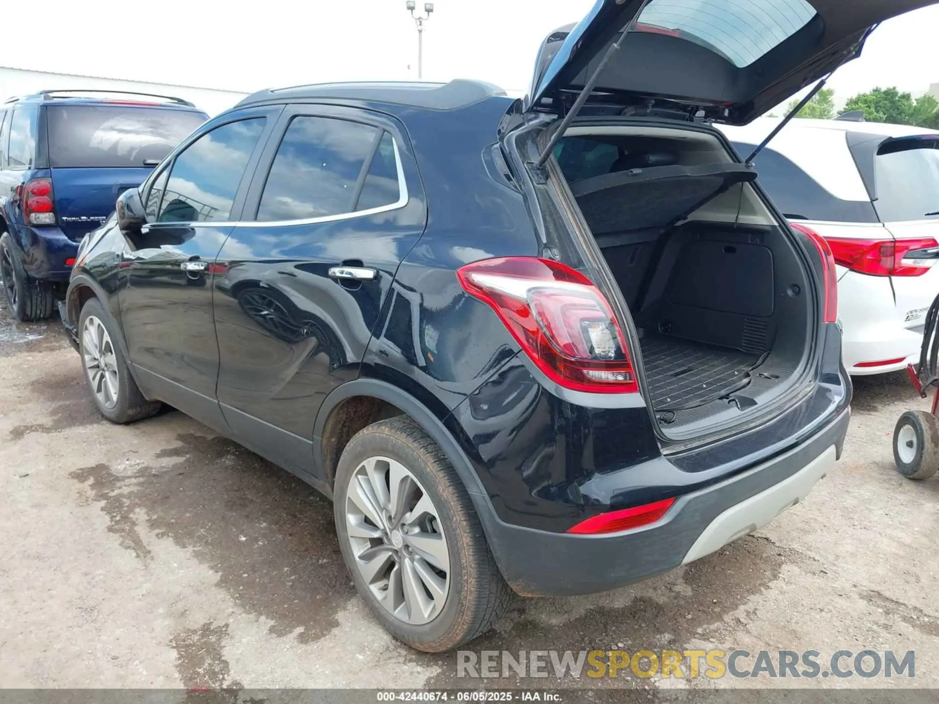 3 Photograph of a damaged car KL4CJASBXLB078061 BUICK ENCORE 2020