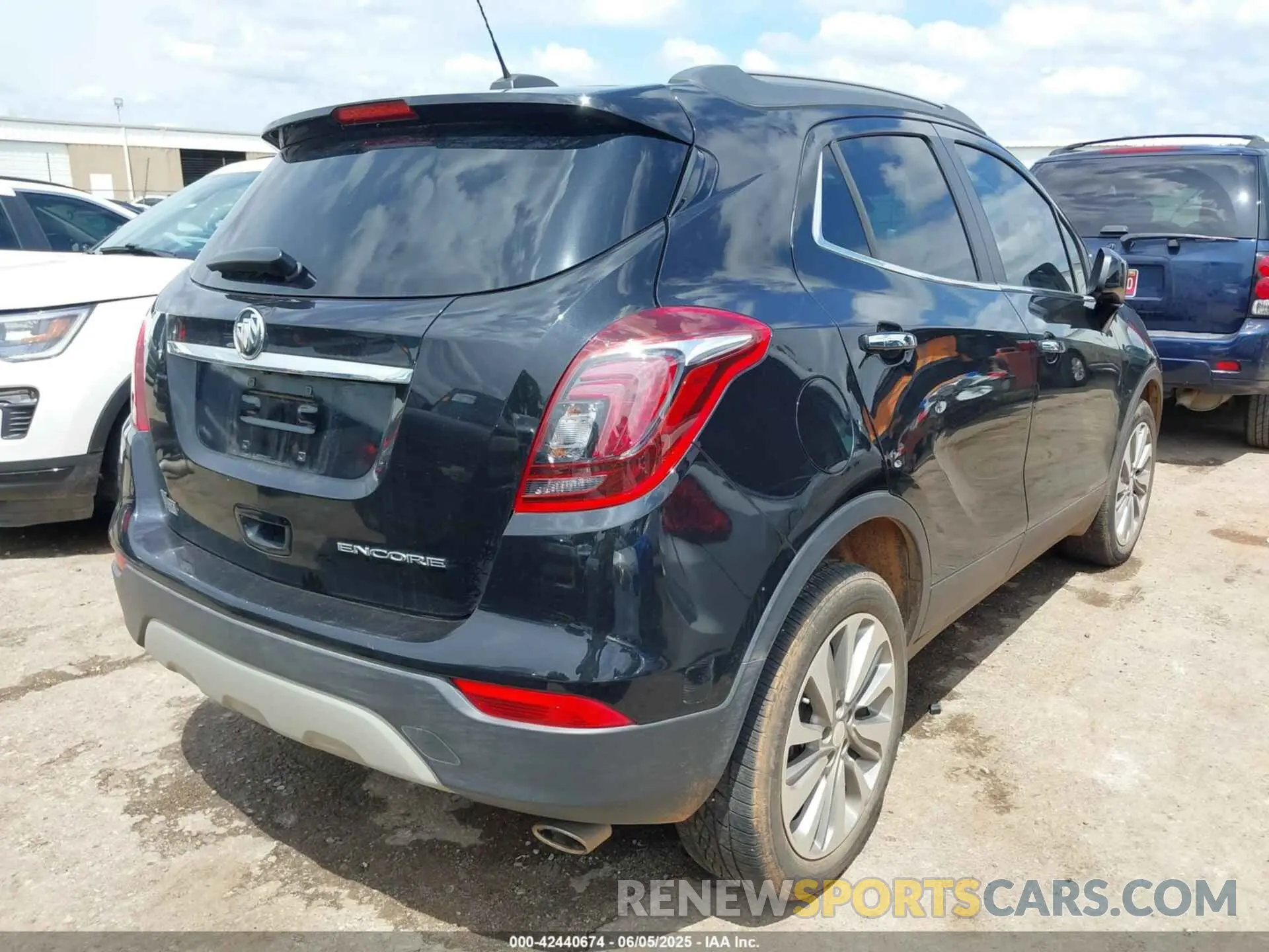 4 Photograph of a damaged car KL4CJASBXLB078061 BUICK ENCORE 2020