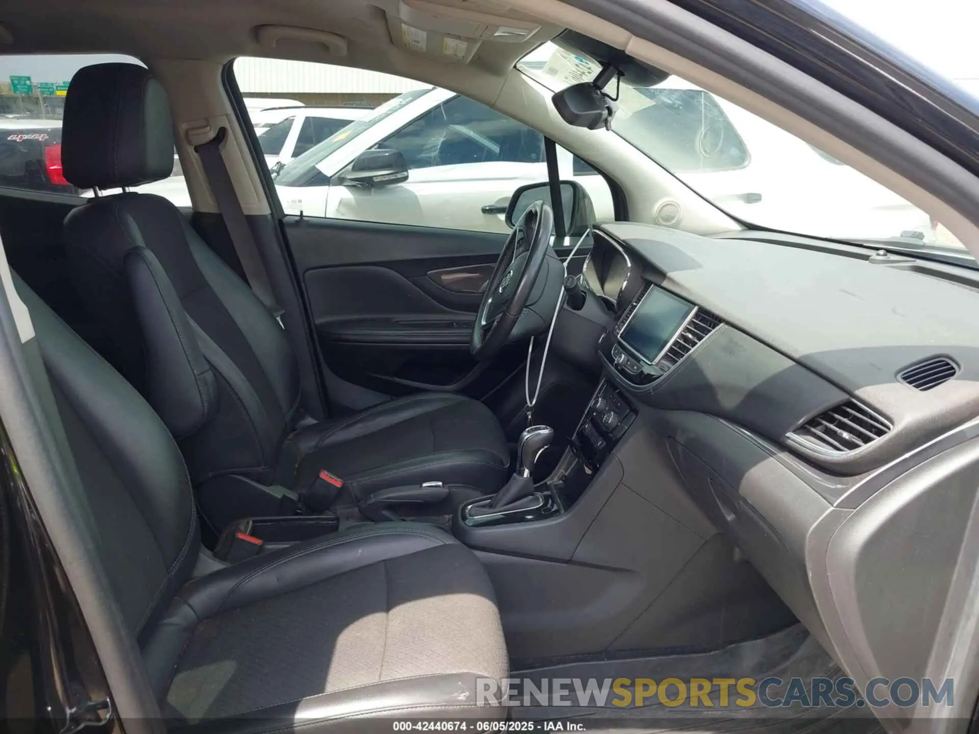 5 Photograph of a damaged car KL4CJASBXLB078061 BUICK ENCORE 2020
