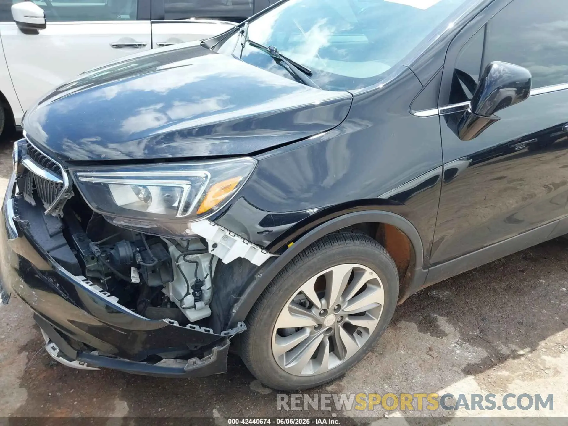 6 Photograph of a damaged car KL4CJASBXLB078061 BUICK ENCORE 2020