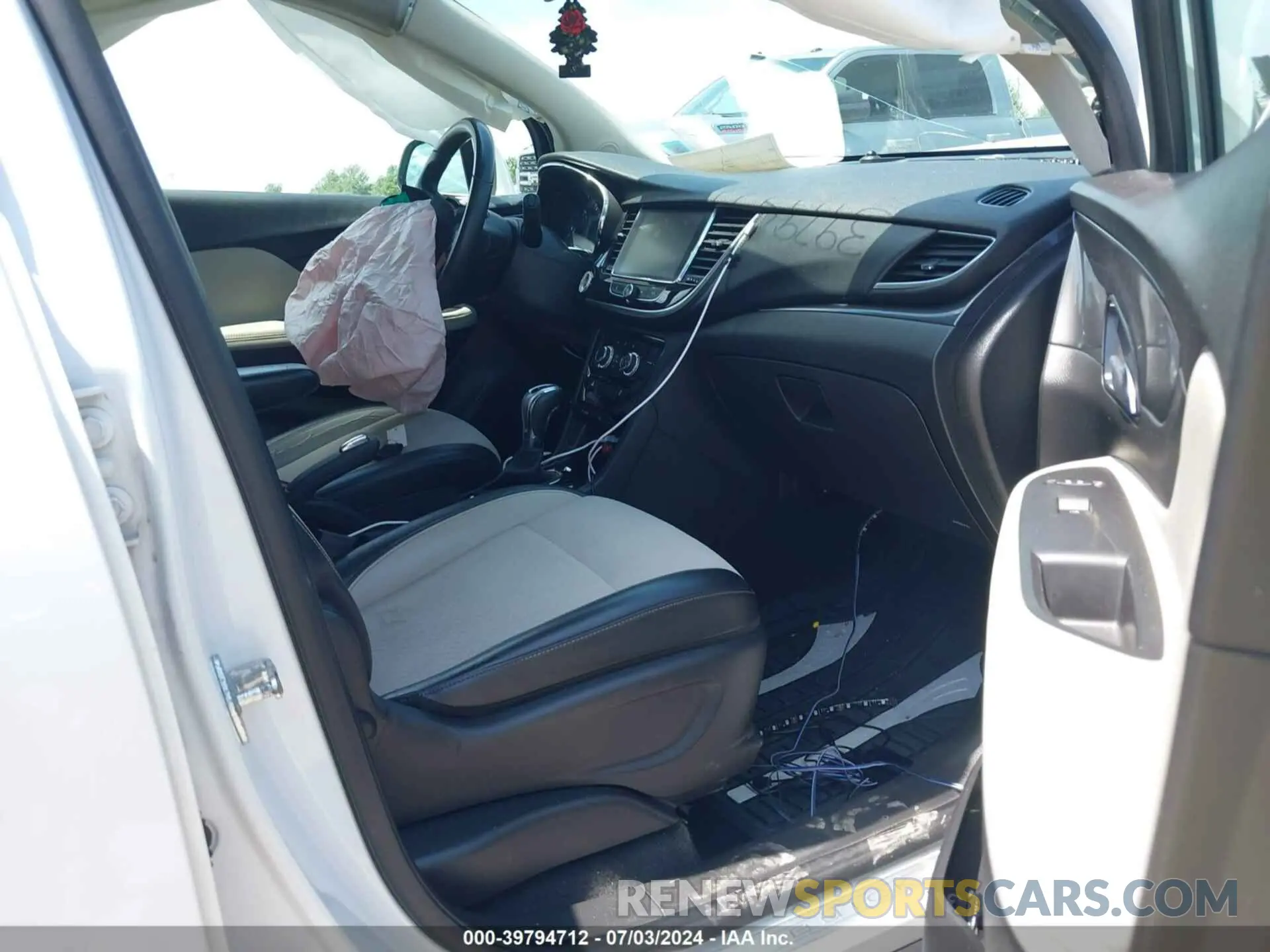 5 Photograph of a damaged car KL4CJESB0LB068274 BUICK ENCORE 2020