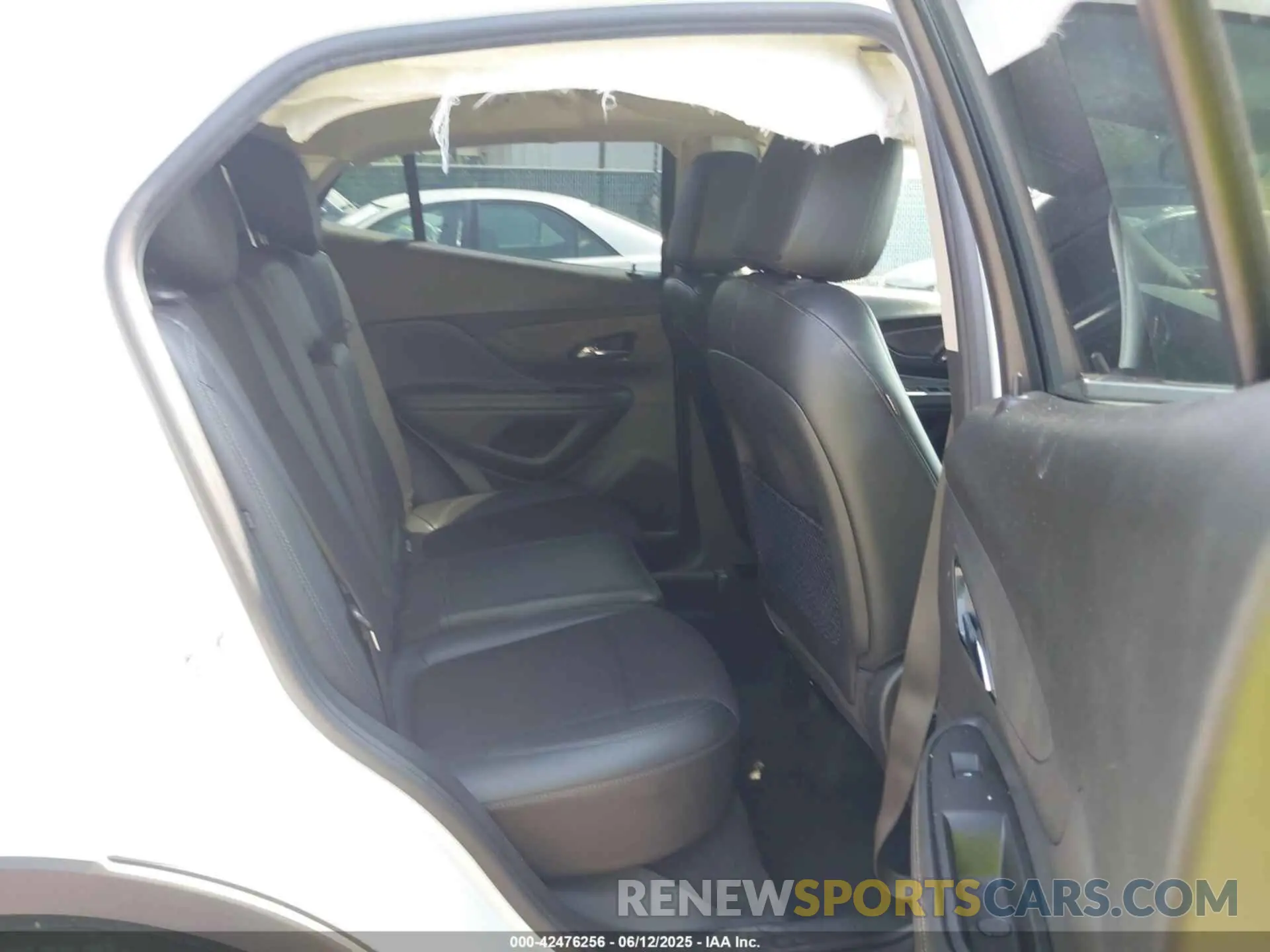8 Photograph of a damaged car KL4CJESB2LB003863 BUICK ENCORE 2020