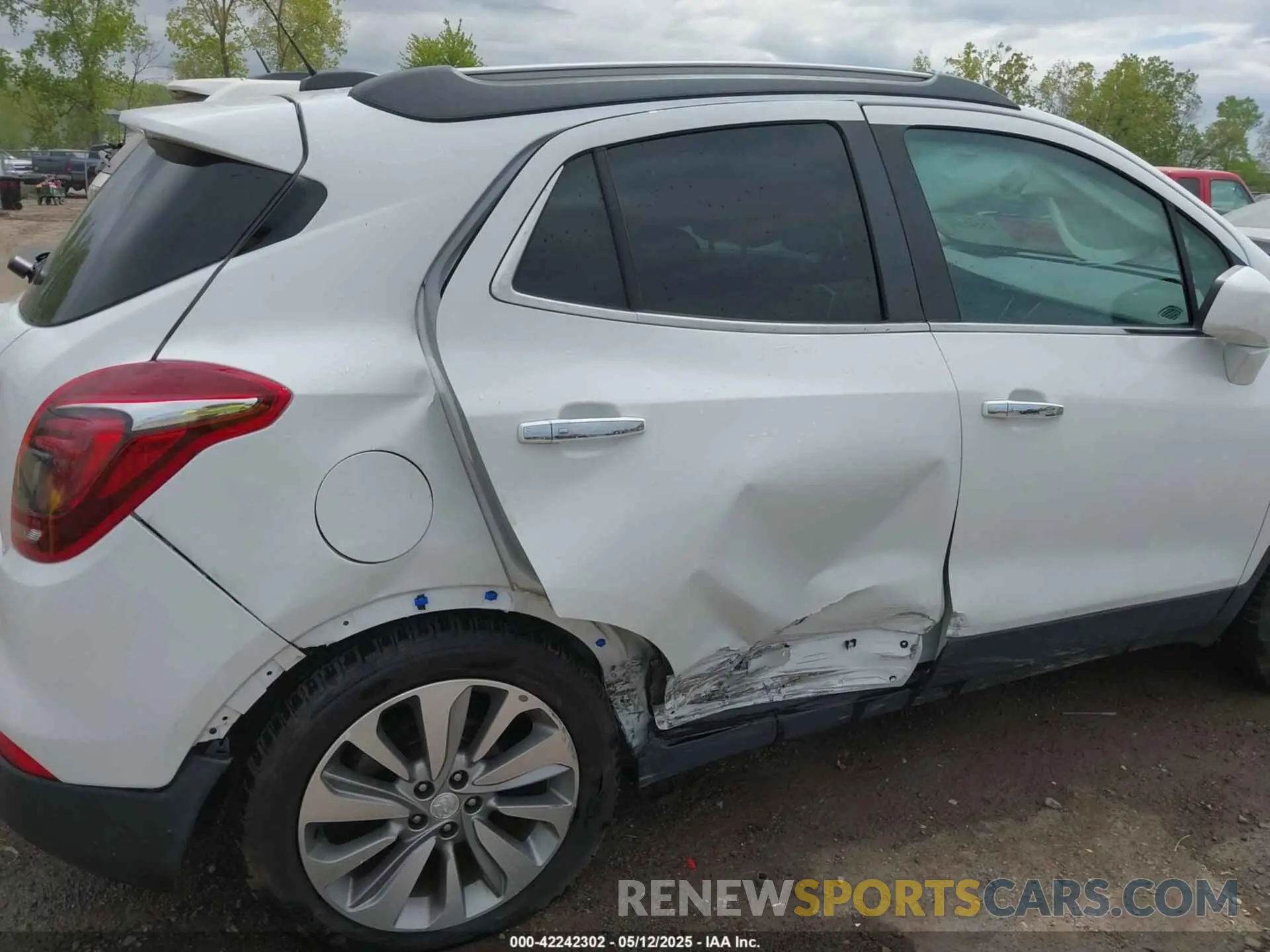 6 Photograph of a damaged car KL4CJESB4LB061053 BUICK ENCORE 2020
