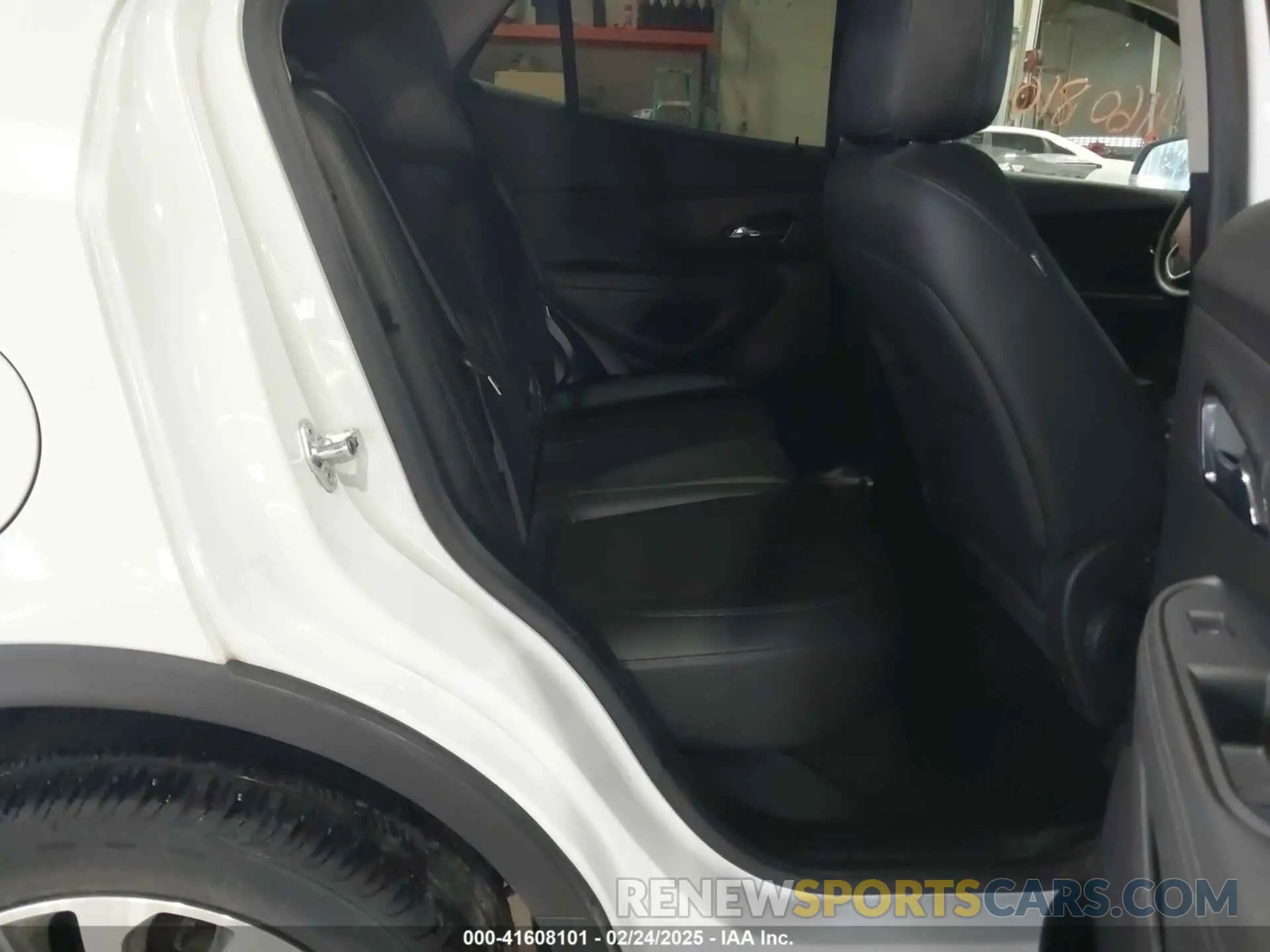 8 Photograph of a damaged car KL4CJESB5LB067931 BUICK ENCORE 2020