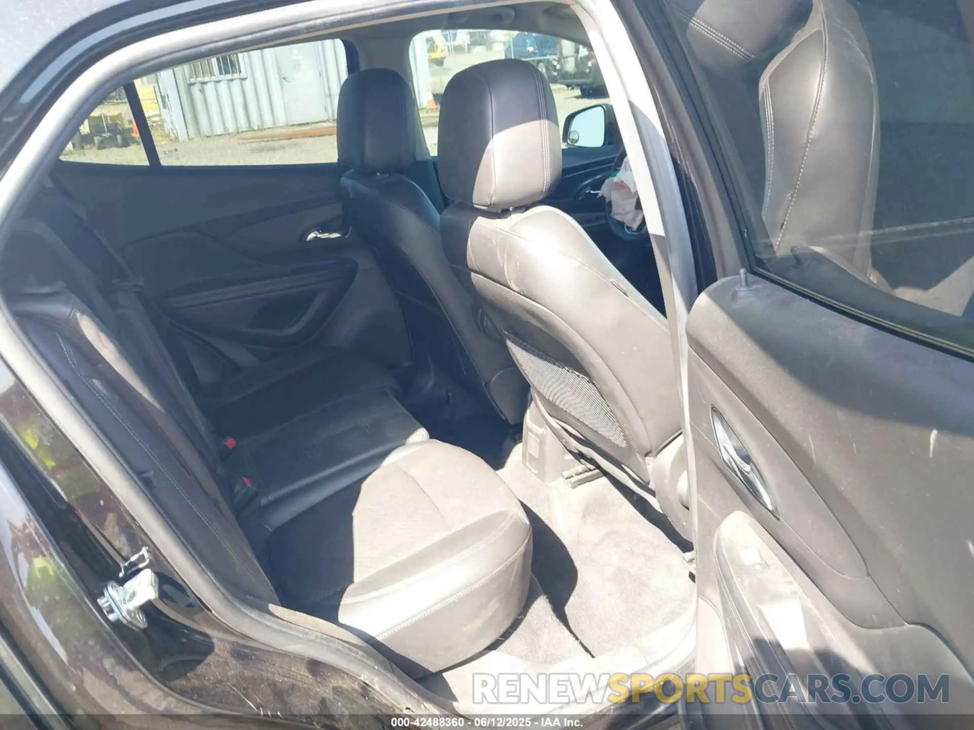 8 Photograph of a damaged car KL4CJESBXLB337199 BUICK ENCORE 2020