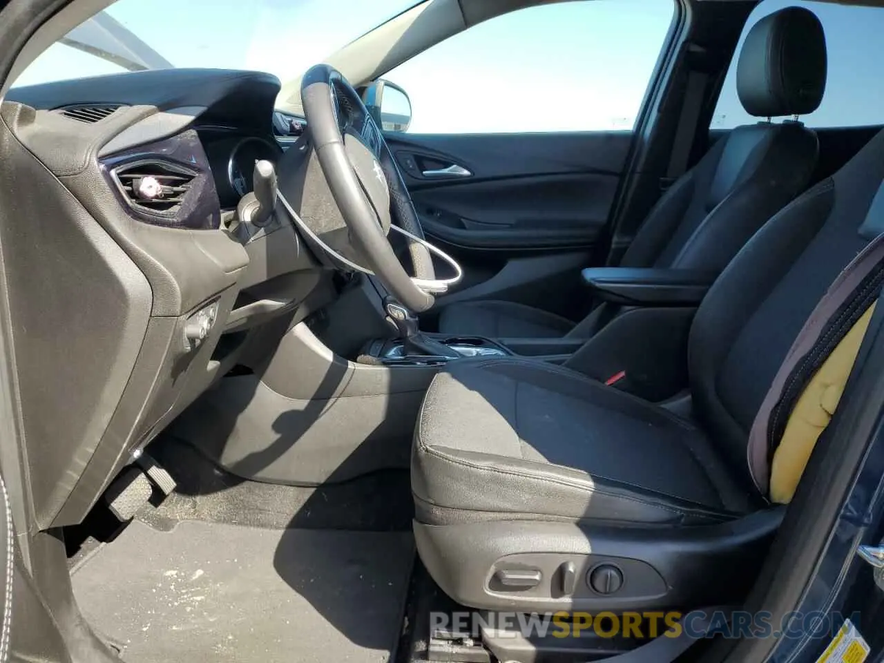 7 Photograph of a damaged car KL4MMDSLXLB123196 BUICK ENCORE 2020