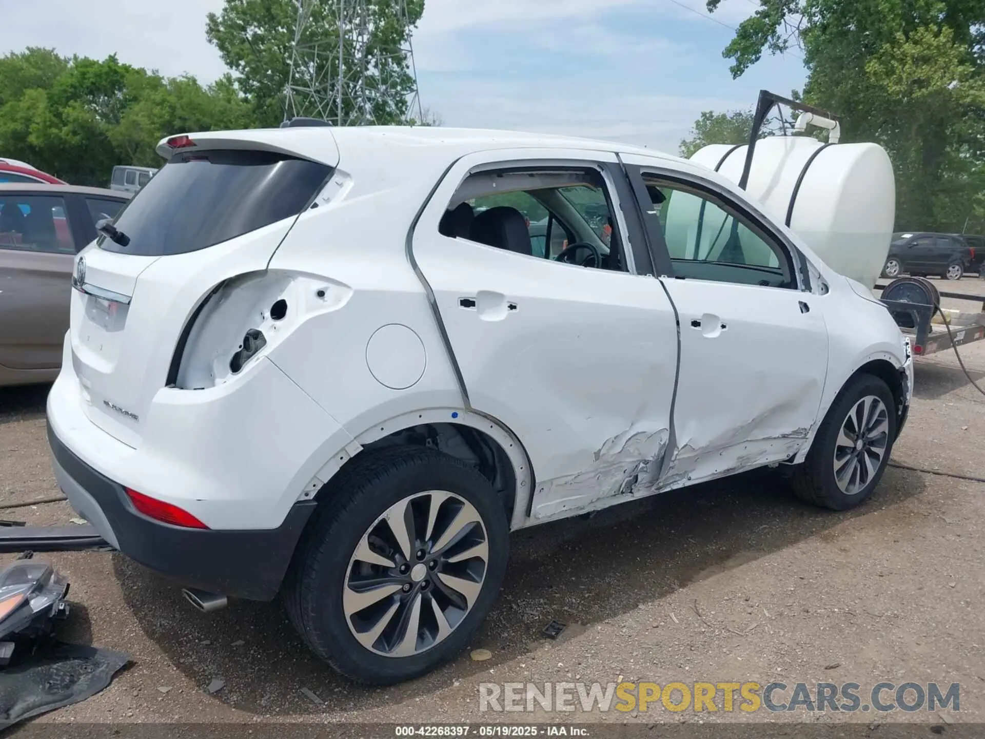 4 Photograph of a damaged car KL4CJASB8MB315843 BUICK ENCORE 2021