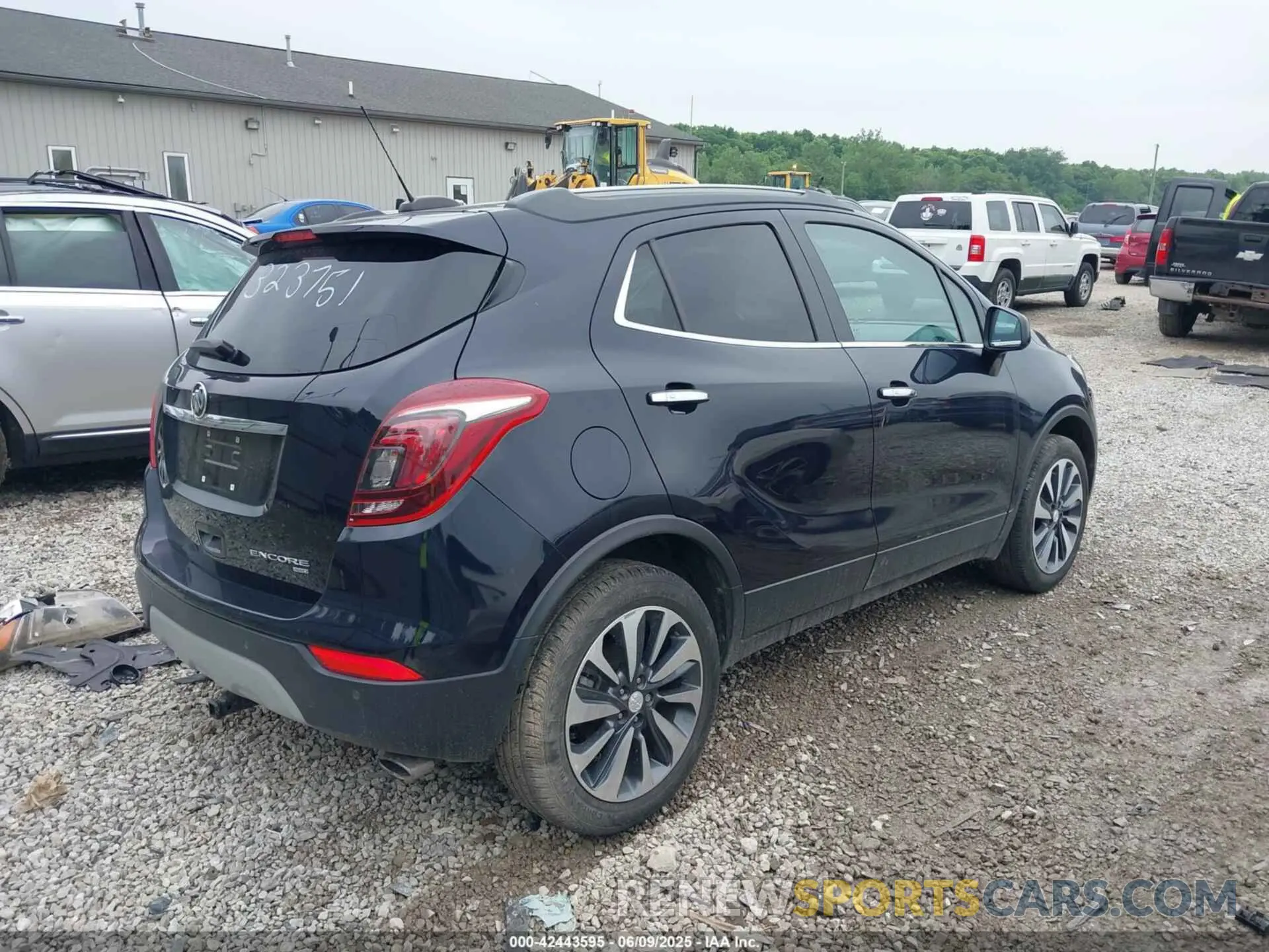 4 Photograph of a damaged car KL4CJESB0MB323751 BUICK ENCORE 2021