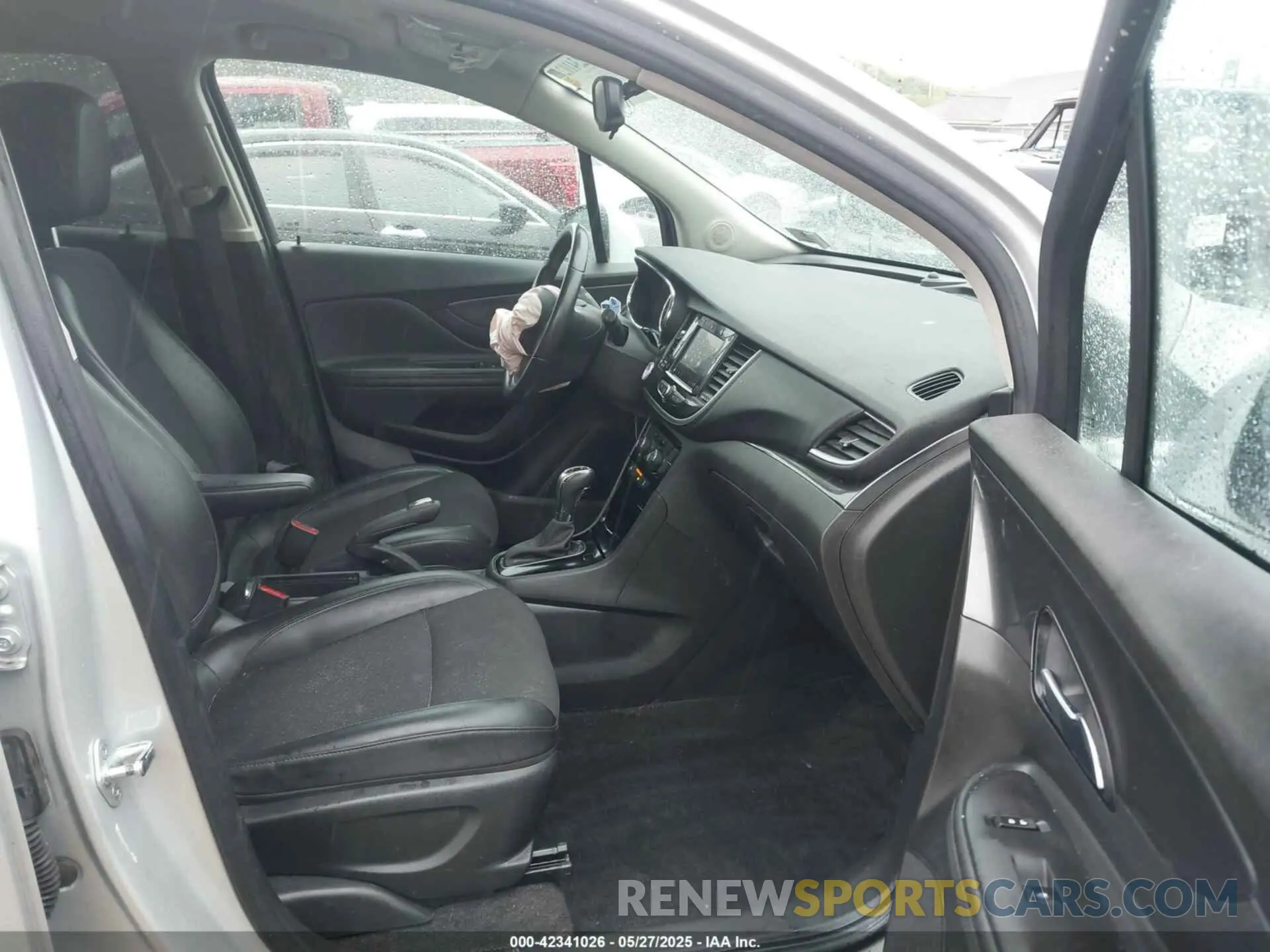 5 Photograph of a damaged car KL4CJESM0NB505887 BUICK ENCORE 2022