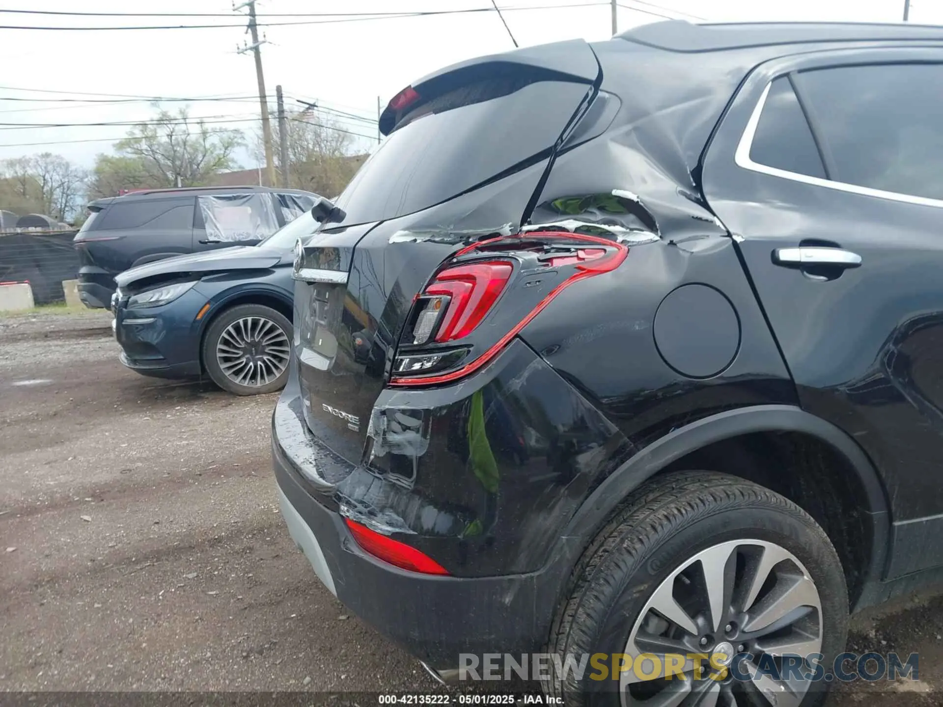19 Photograph of a damaged car KL4CJESM1NB555813 BUICK ENCORE 2022