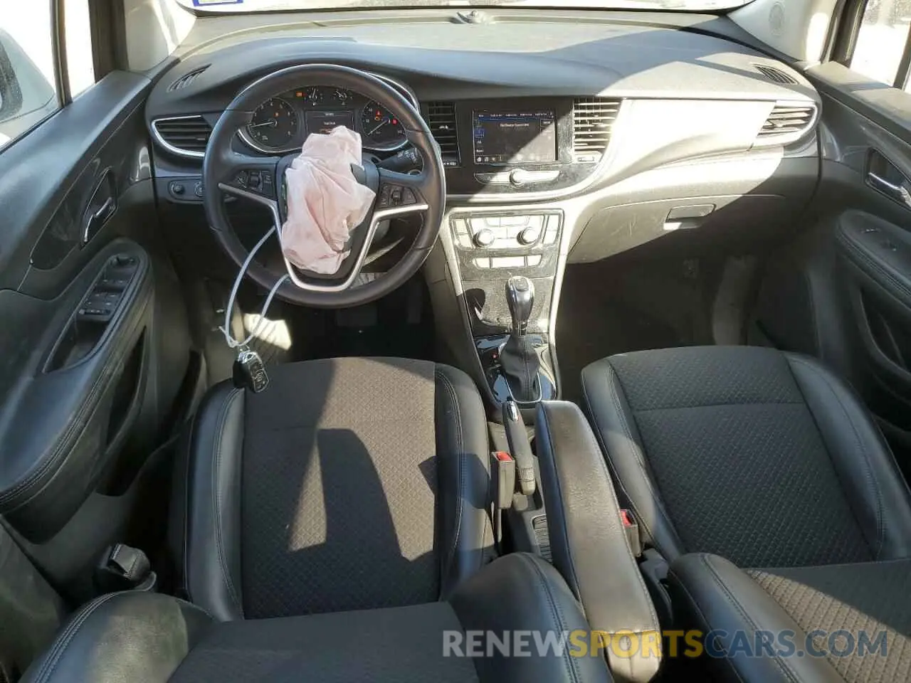 8 Photograph of a damaged car KL4CJESM1NB560025 BUICK ENCORE 2022