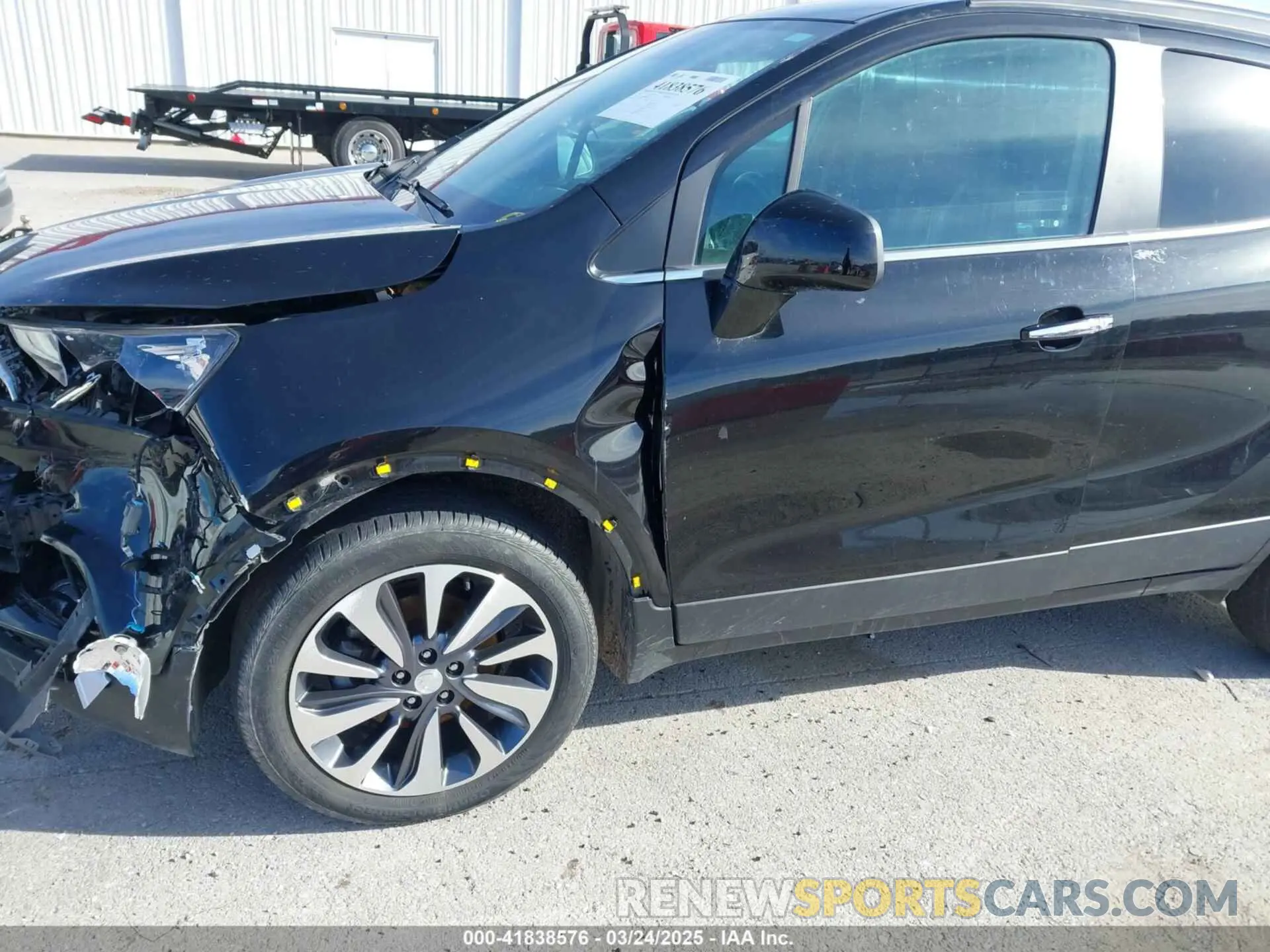 18 Photograph of a damaged car KL4CJESM4NB535233 BUICK ENCORE 2022