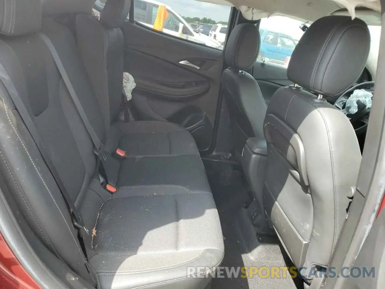 11 Photograph of a damaged car KL4MMBS23NB136127 BUICK ENCORE 2022