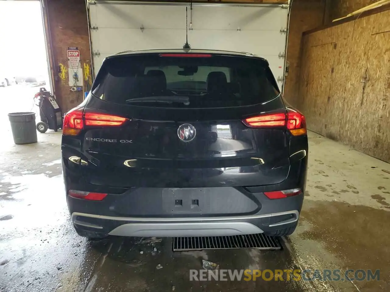6 Photograph of a damaged car KL4MMBS25NB124917 BUICK ENCORE 2022